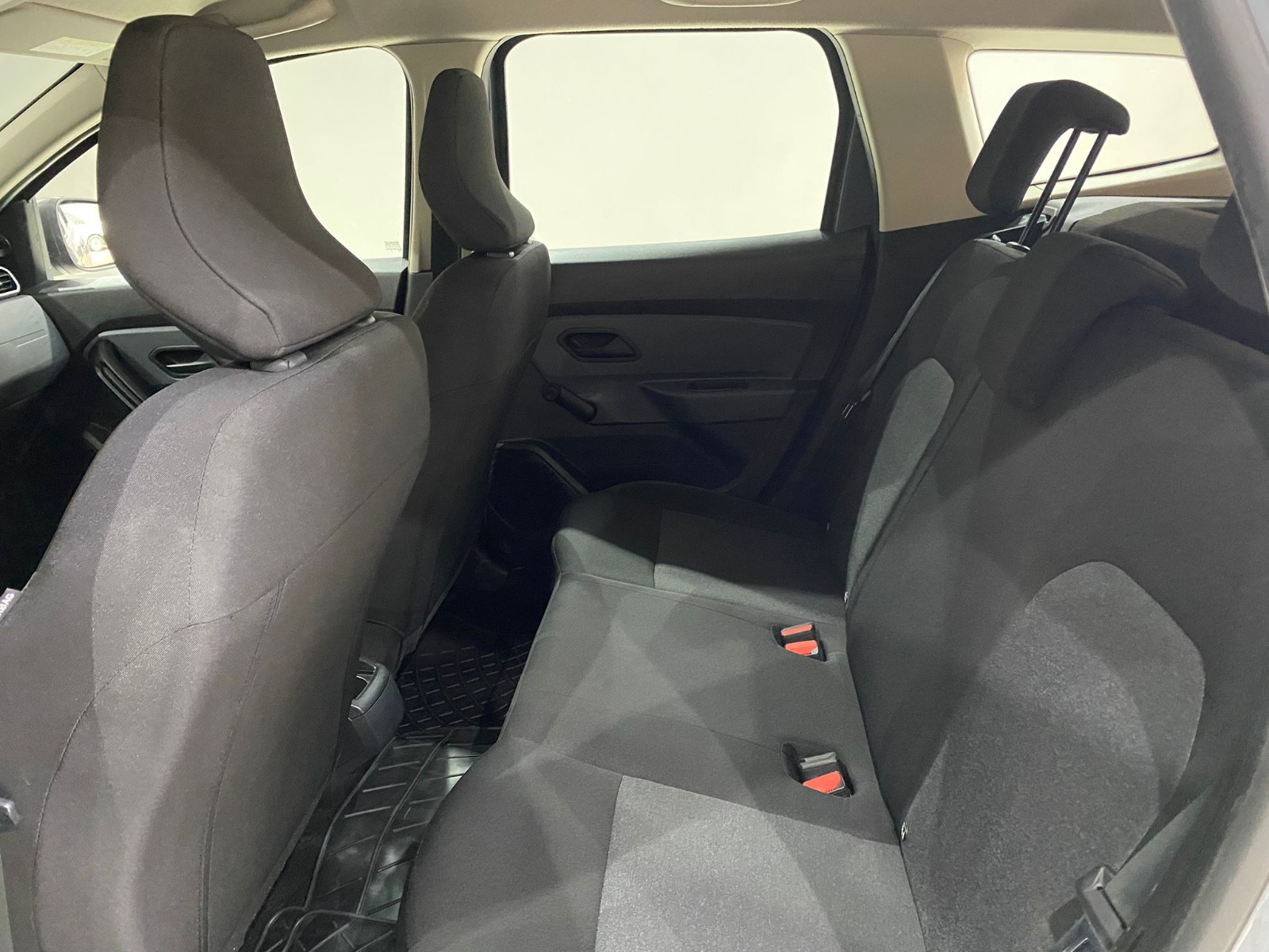 2022 Benzin Manuel Dacia Duster Gri Gürel Tasarım Aksesuar Otomotiv San. Tic. Ltd. Şti.