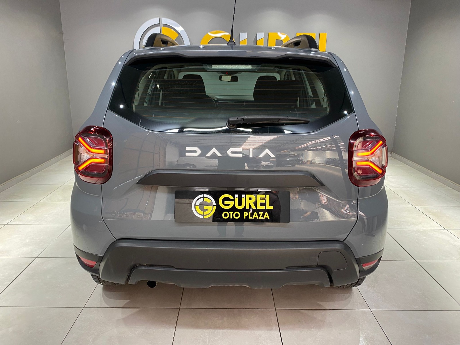2022 Benzin Manuel Dacia Duster Gri Gürel Tasarım Aksesuar Otomotiv San. Tic. Ltd. Şti.