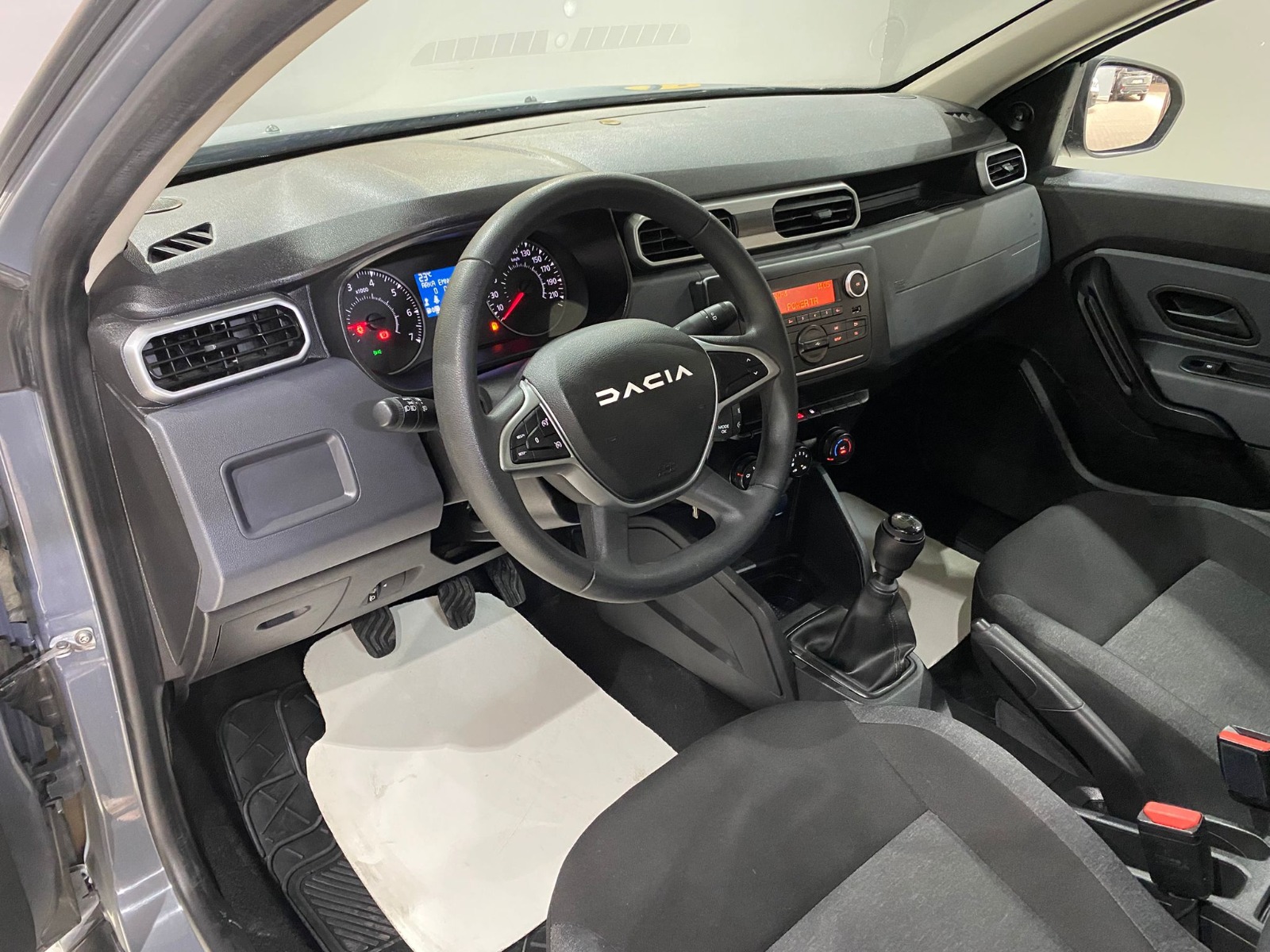 2022 Benzin Manuel Dacia Duster Gri Gürel Tasarım Aksesuar Otomotiv San. Tic. Ltd. Şti.