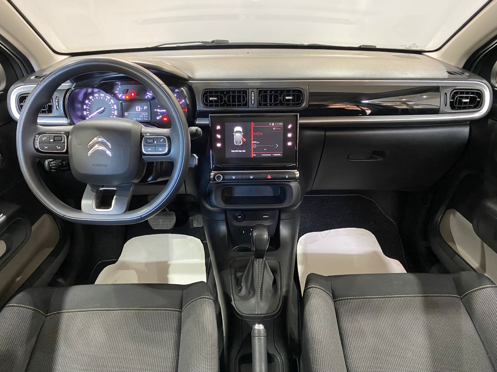 2024 Benzin Otomatik Citroen C3 Gri Gürel Tasarım Aksesuar Otomotiv San. Tic. Ltd. Şti.
