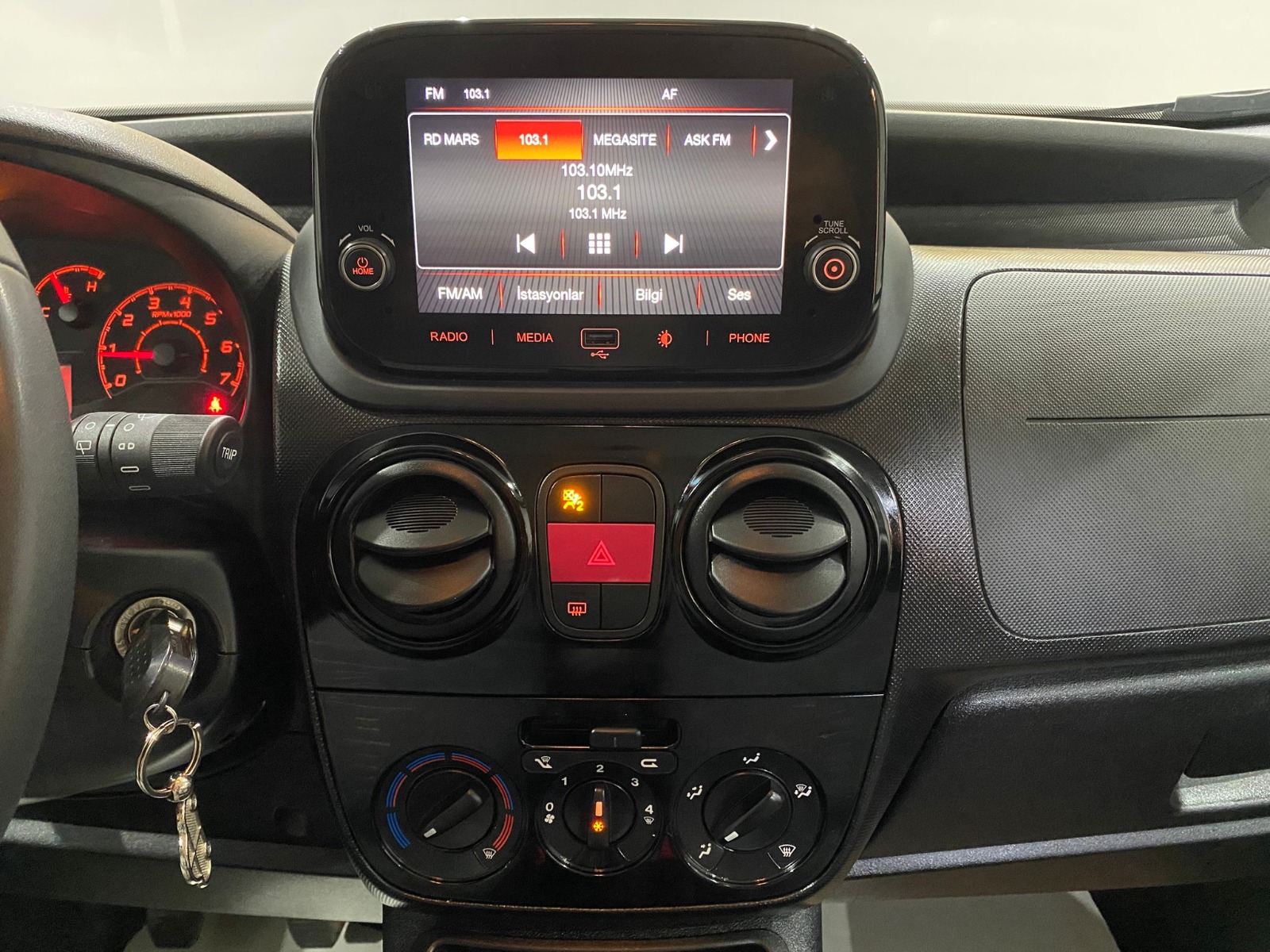 2021 Benzin Manuel Fiat Fiorino Beyaz Gürel Tasarım Aksesuar Otomotiv San. Tic. Ltd. Şti.