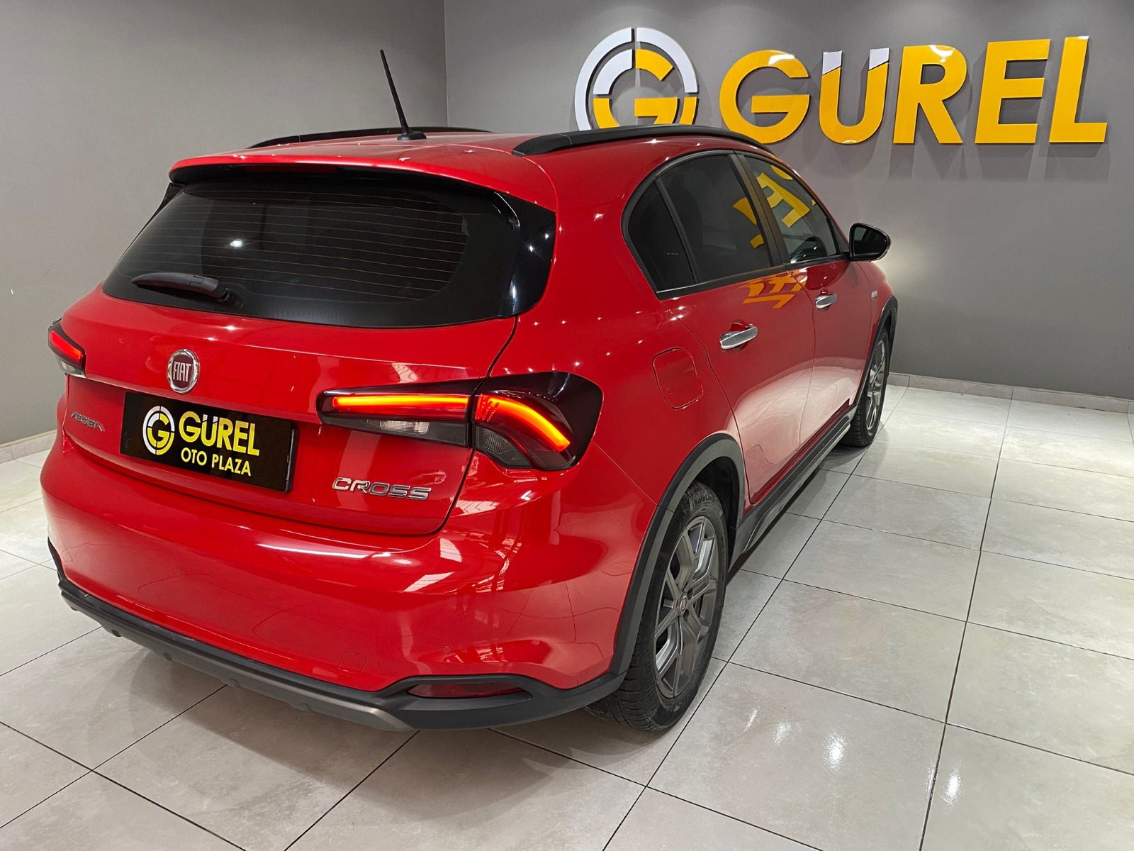 2021 Benzin + LPG Manuel Fiat Egea Kırmızı Gürel Tasarım Aksesuar Otomotiv San. Tic. Ltd. Şti.