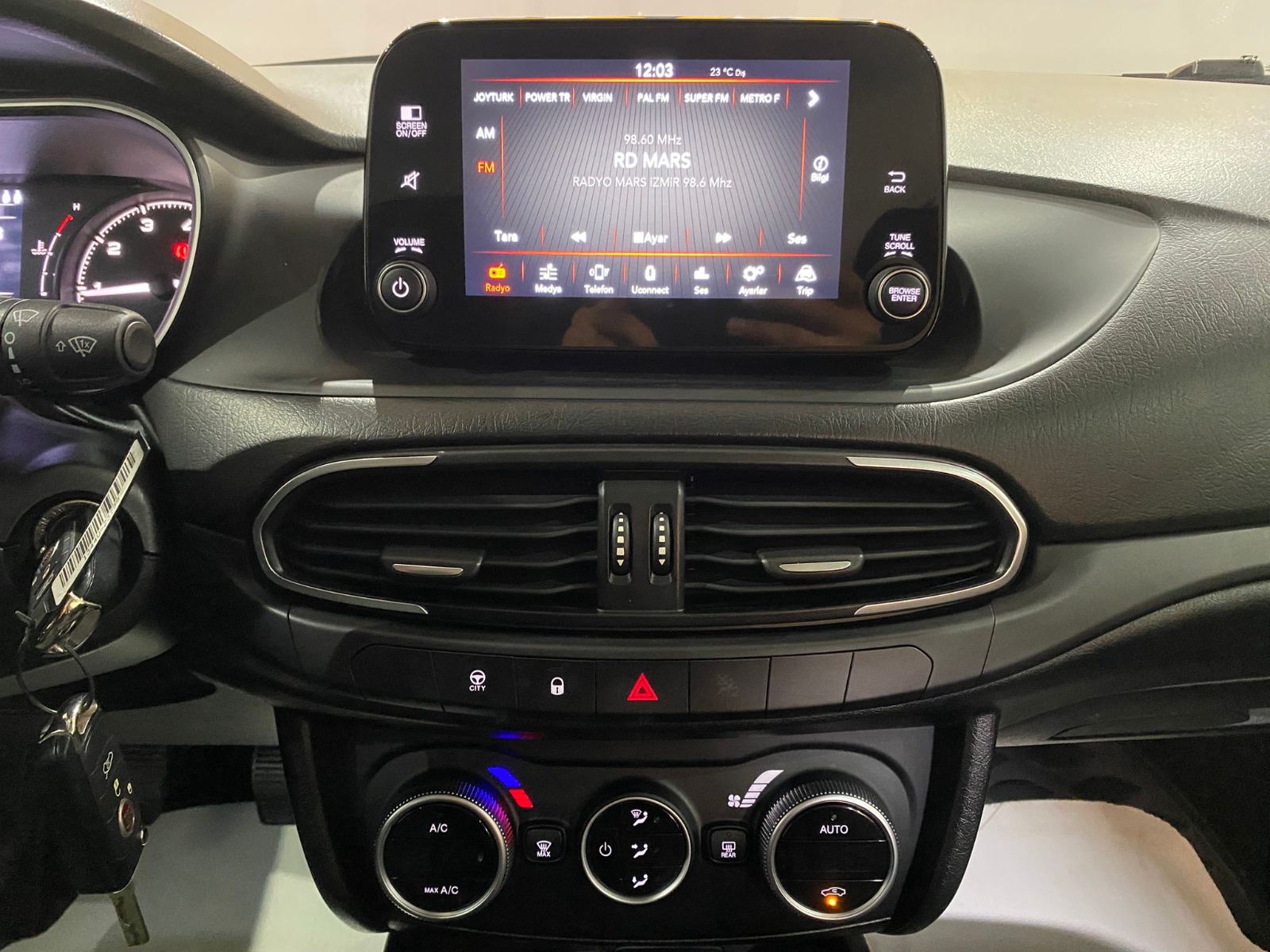 2021 Benzin + LPG Manuel Fiat Egea Kırmızı Gürel Tasarım Aksesuar Otomotiv San. Tic. Ltd. Şti.