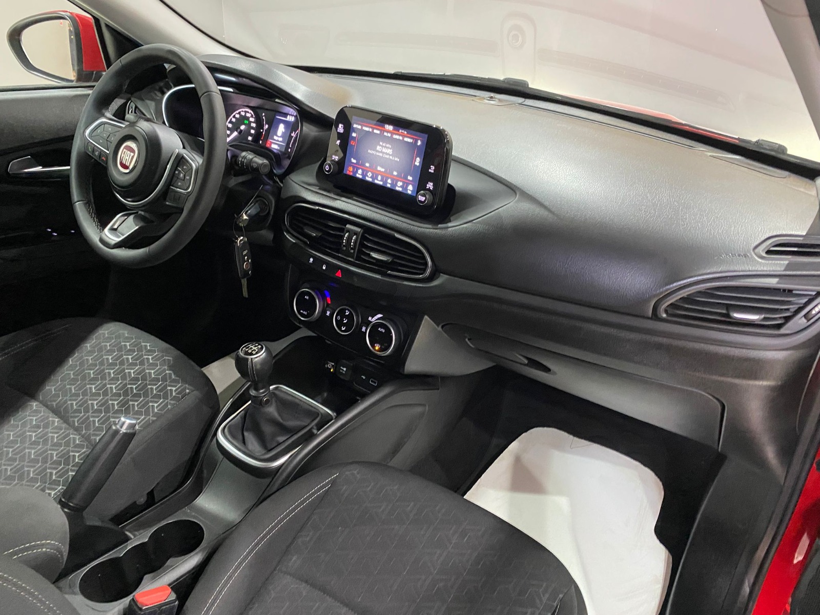 2021 Benzin + LPG Manuel Fiat Egea Kırmızı Gürel Tasarım Aksesuar Otomotiv San. Tic. Ltd. Şti.