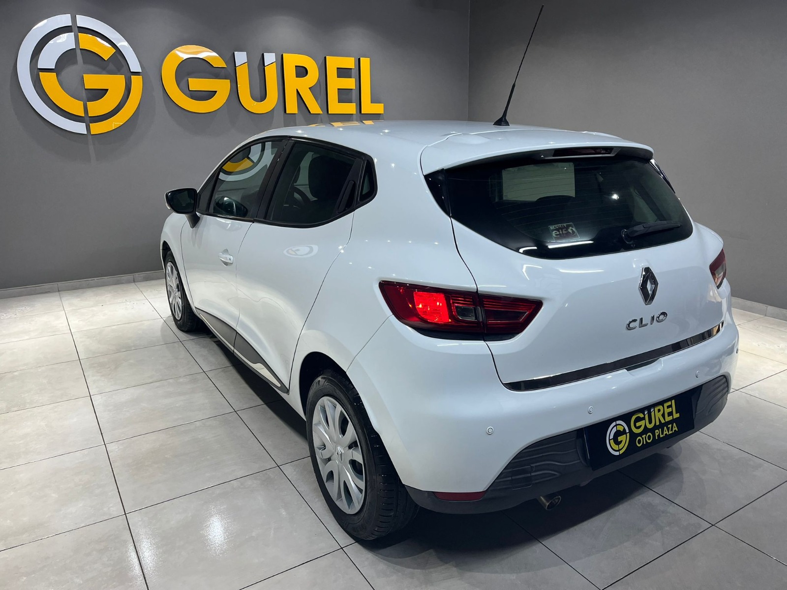 2013 Benzin Manuel Renault Clio Beyaz Gürel Tasarım Aksesuar Otomotiv San. Tic. Ltd. Şti.