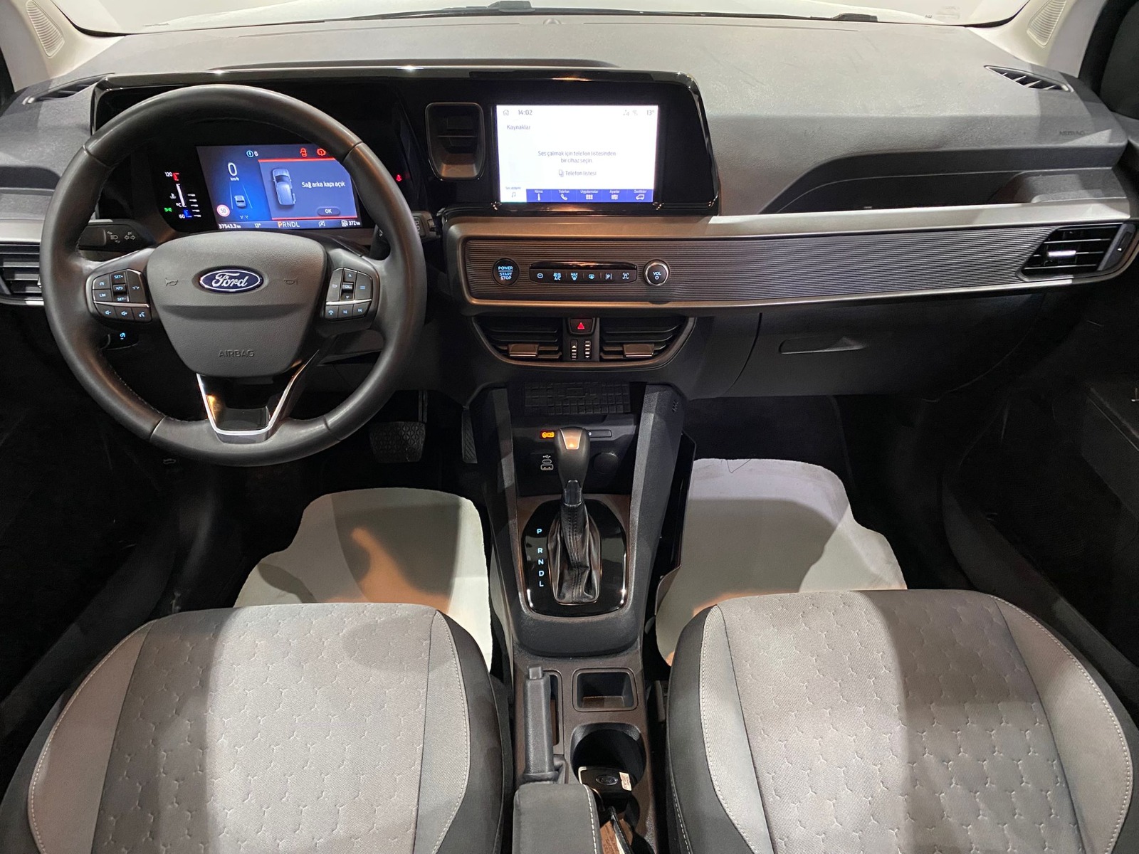 2025 Benzin Otomatik Ford Tourneo Courier Gri Gürel Tasarım Aksesuar Otomotiv San. Tic. Ltd. Şti.