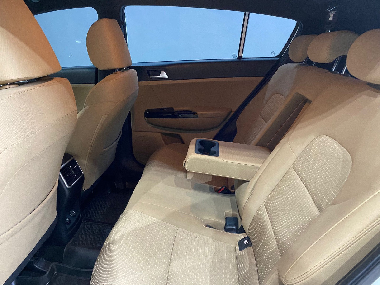 2021 Benzin Manuel Kia Sportage Beyaz Gürel Tasarım Aksesuar Otomotiv San. Tic. Ltd. Şti.
