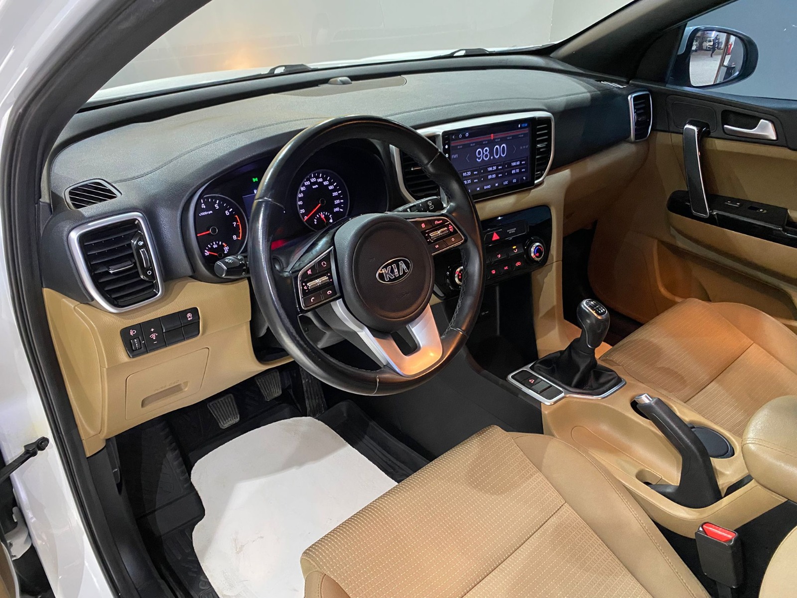 2021 Benzin Manuel Kia Sportage Beyaz Gürel Tasarım Aksesuar Otomotiv San. Tic. Ltd. Şti.