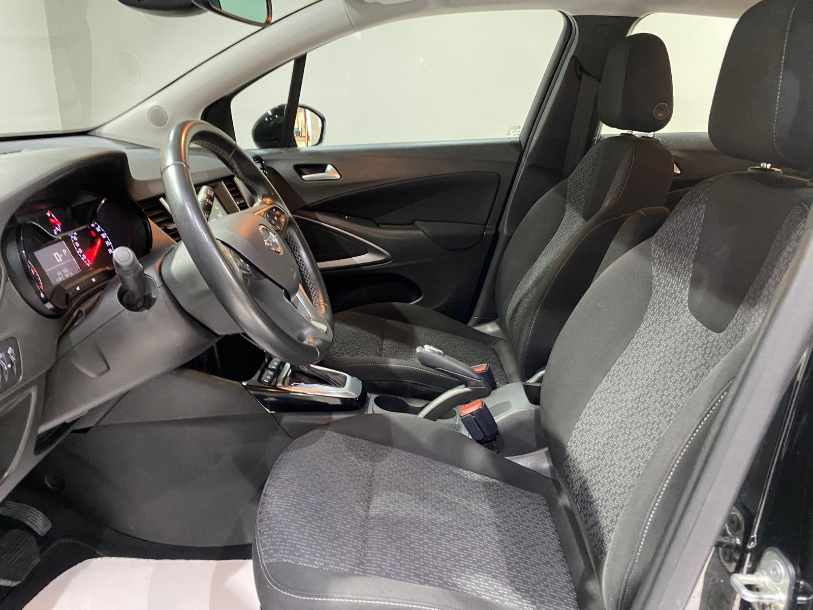 2023 Benzin Otomatik Opel Crossland Siyah Gürel Tasarım Aksesuar Otomotiv San. Tic. Ltd. Şti.