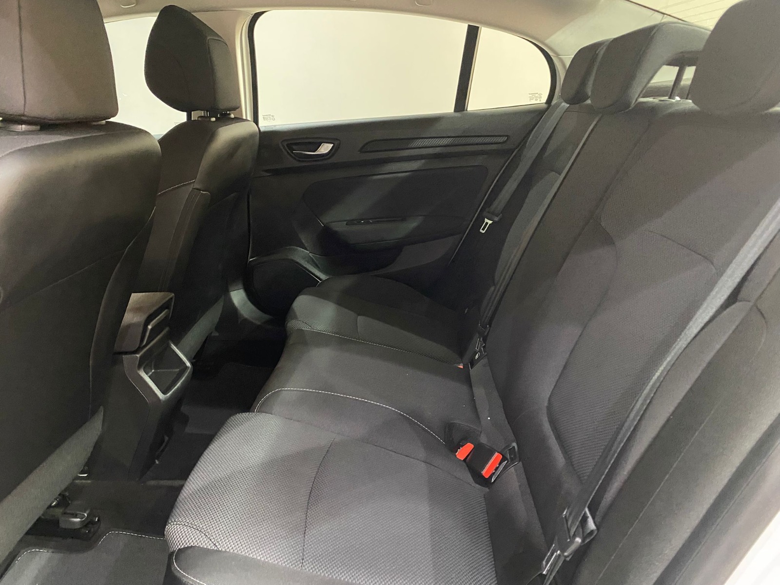 2022 Benzin Otomatik Renault Megane Beyaz Gürel Tasarım Aksesuar Otomotiv San. Tic. Ltd. Şti.