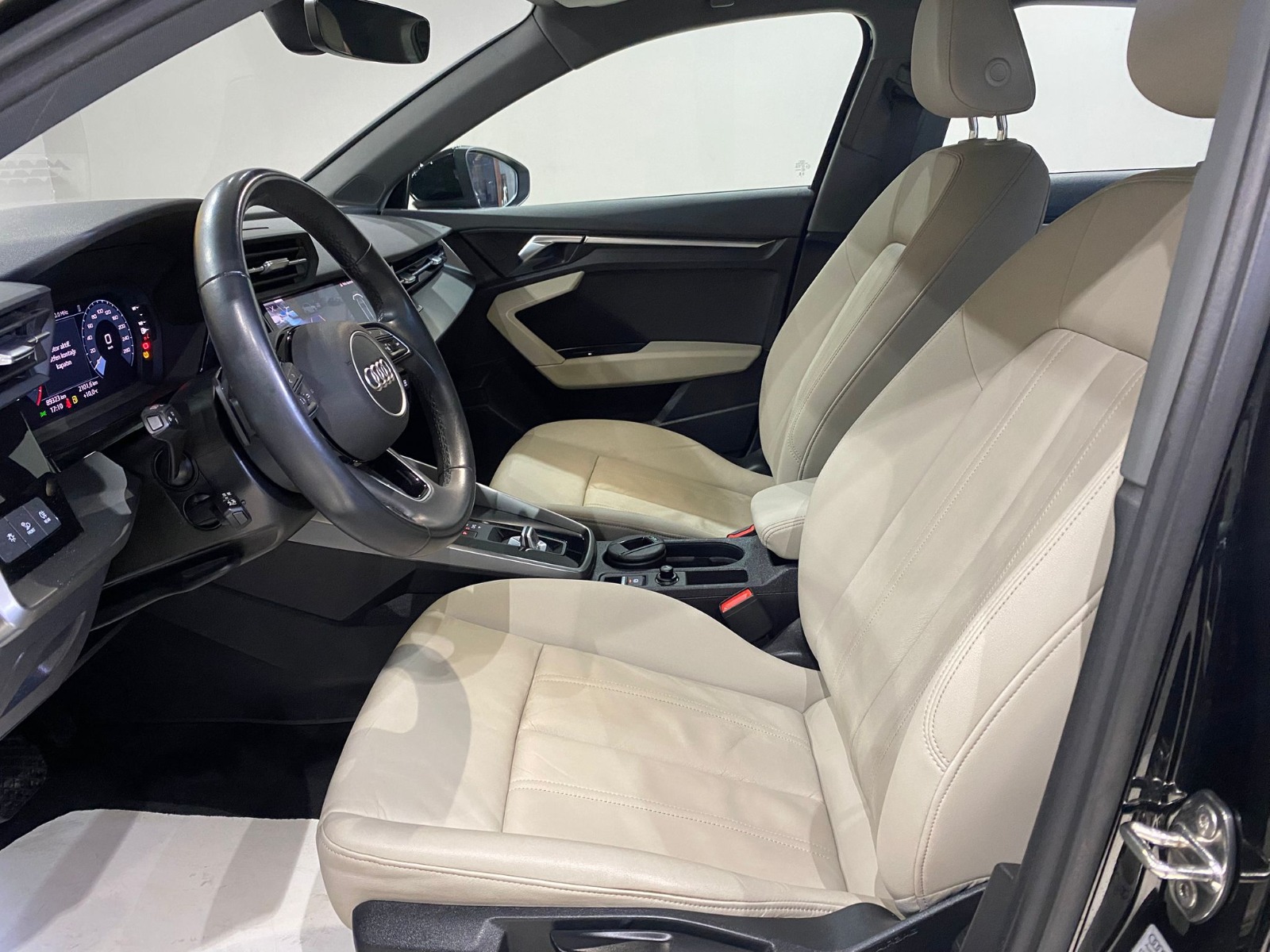 2022 MHEV Otomatik Audi A3 Siyah Gürel Tasarım Aksesuar Otomotiv San. Tic. Ltd. Şti.