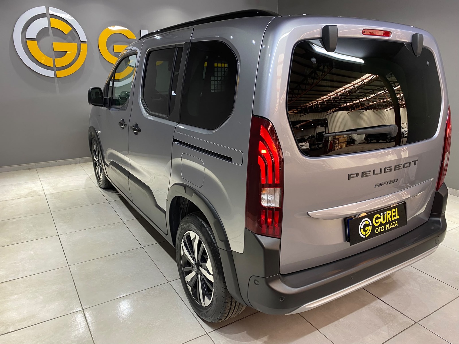 2026 Dizel Otomatik Peugeot Rifter Gri Gürel Tasarım Aksesuar Otomotiv San. Tic. Ltd. Şti.
