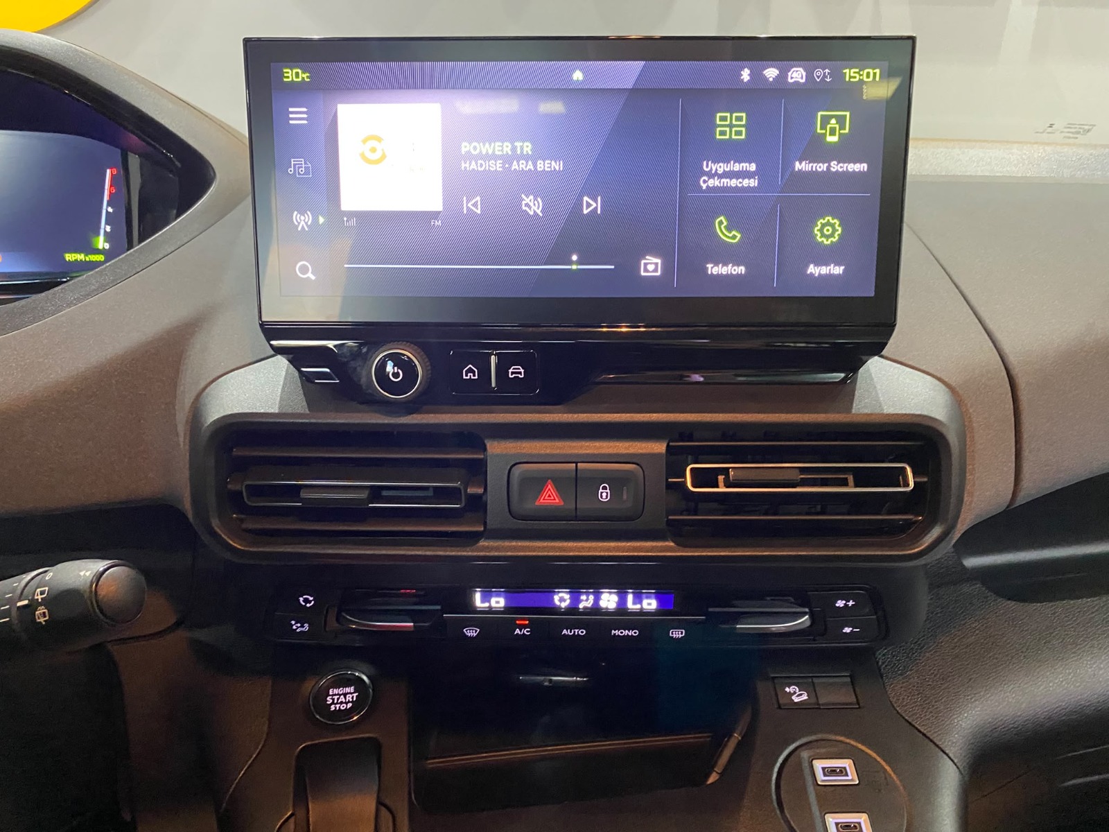 2026 Dizel Otomatik Peugeot Rifter Gri Gürel Tasarım Aksesuar Otomotiv San. Tic. Ltd. Şti.