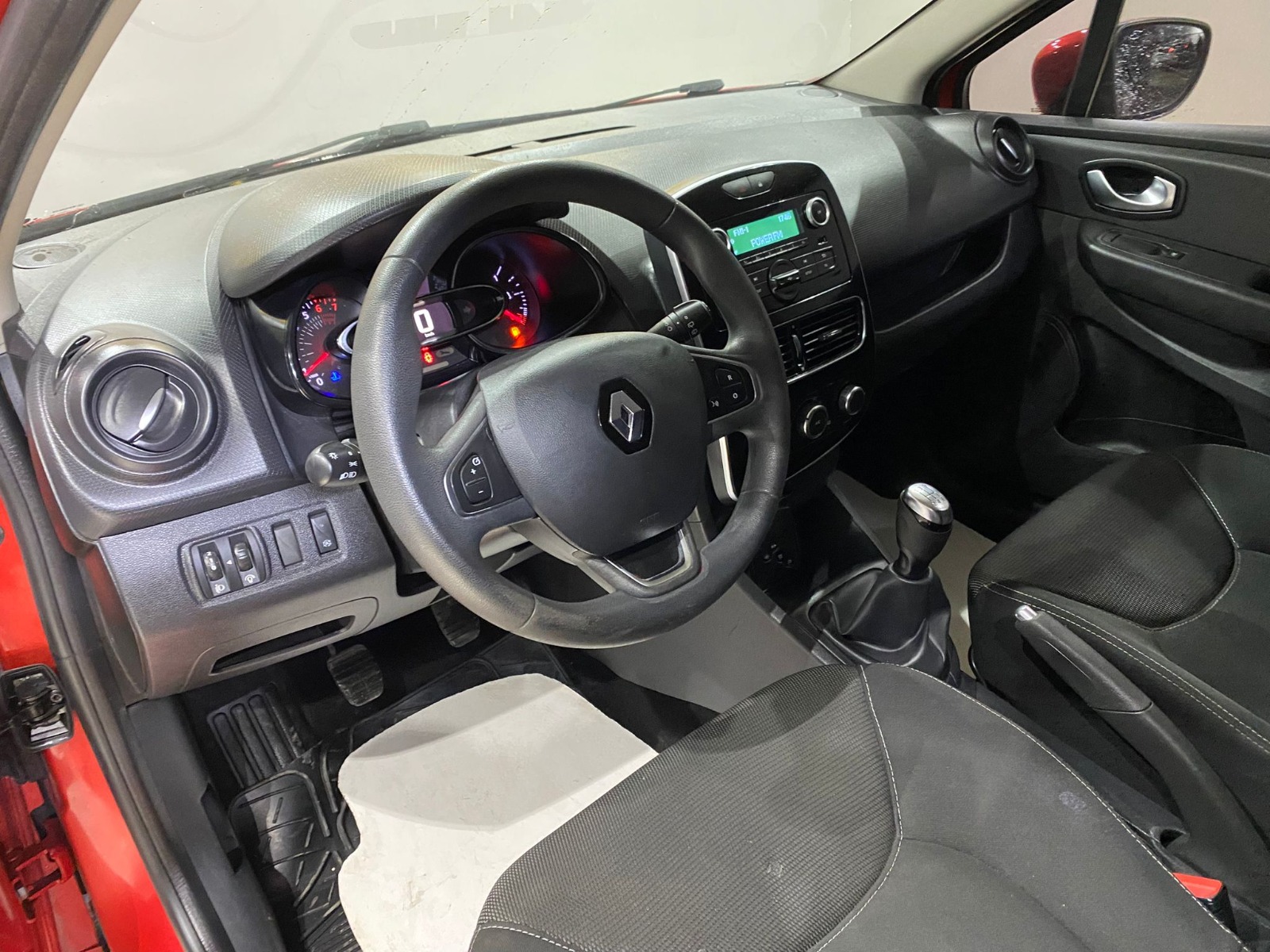2019 Benzin Manuel Renault Clio Kırmızı Gürel Tasarım Aksesuar Otomotiv San. Tic. Ltd. Şti.