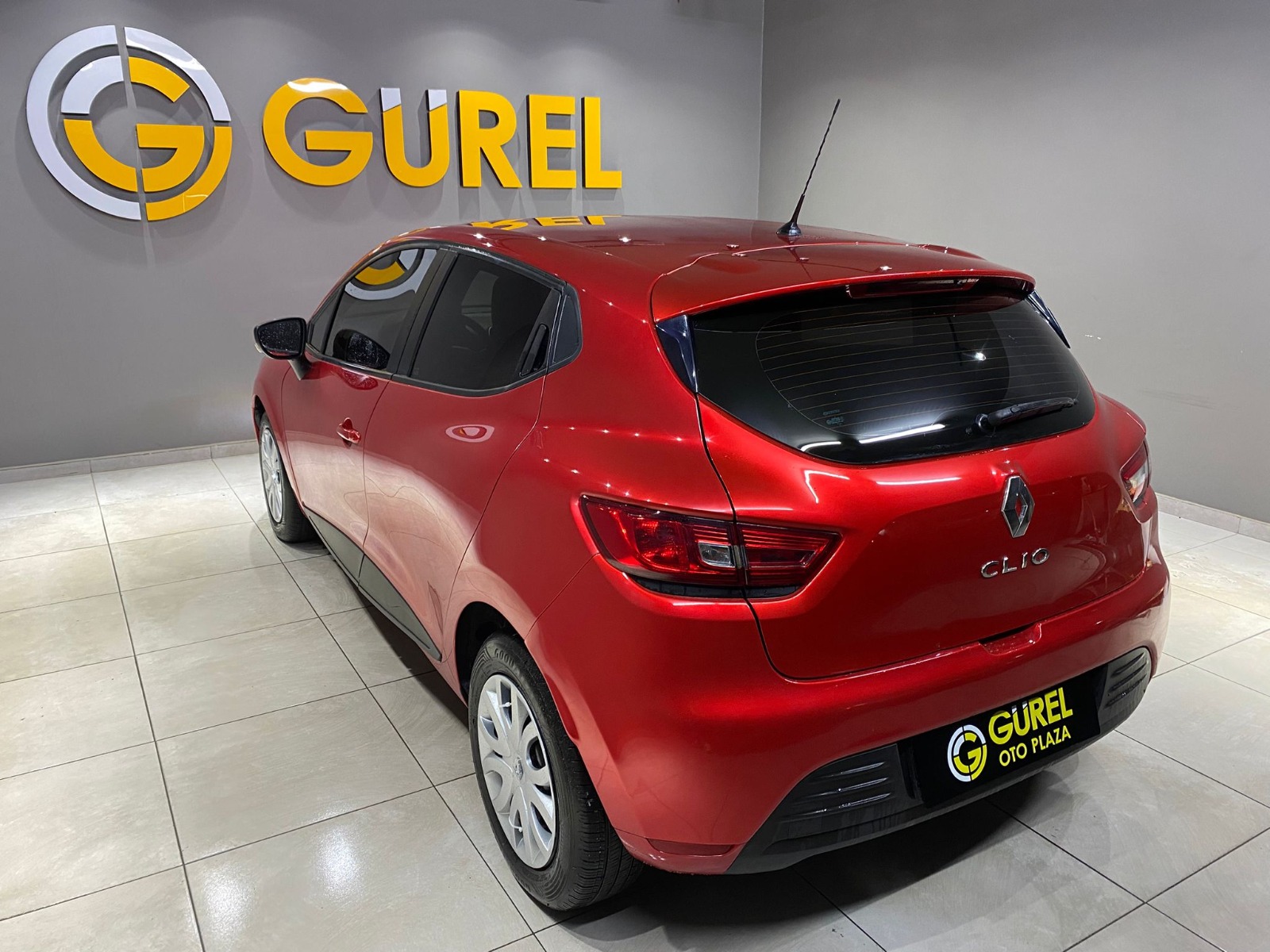 2019 Benzin Manuel Renault Clio Kırmızı Gürel Tasarım Aksesuar Otomotiv San. Tic. Ltd. Şti.