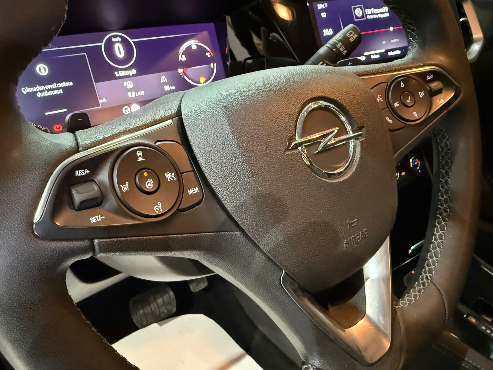 2024 Benzin Otomatik Opel Grandland Gümüş Gri Gürel Tasarım Aksesuar Otomotiv San. Tic. Ltd. Şti.