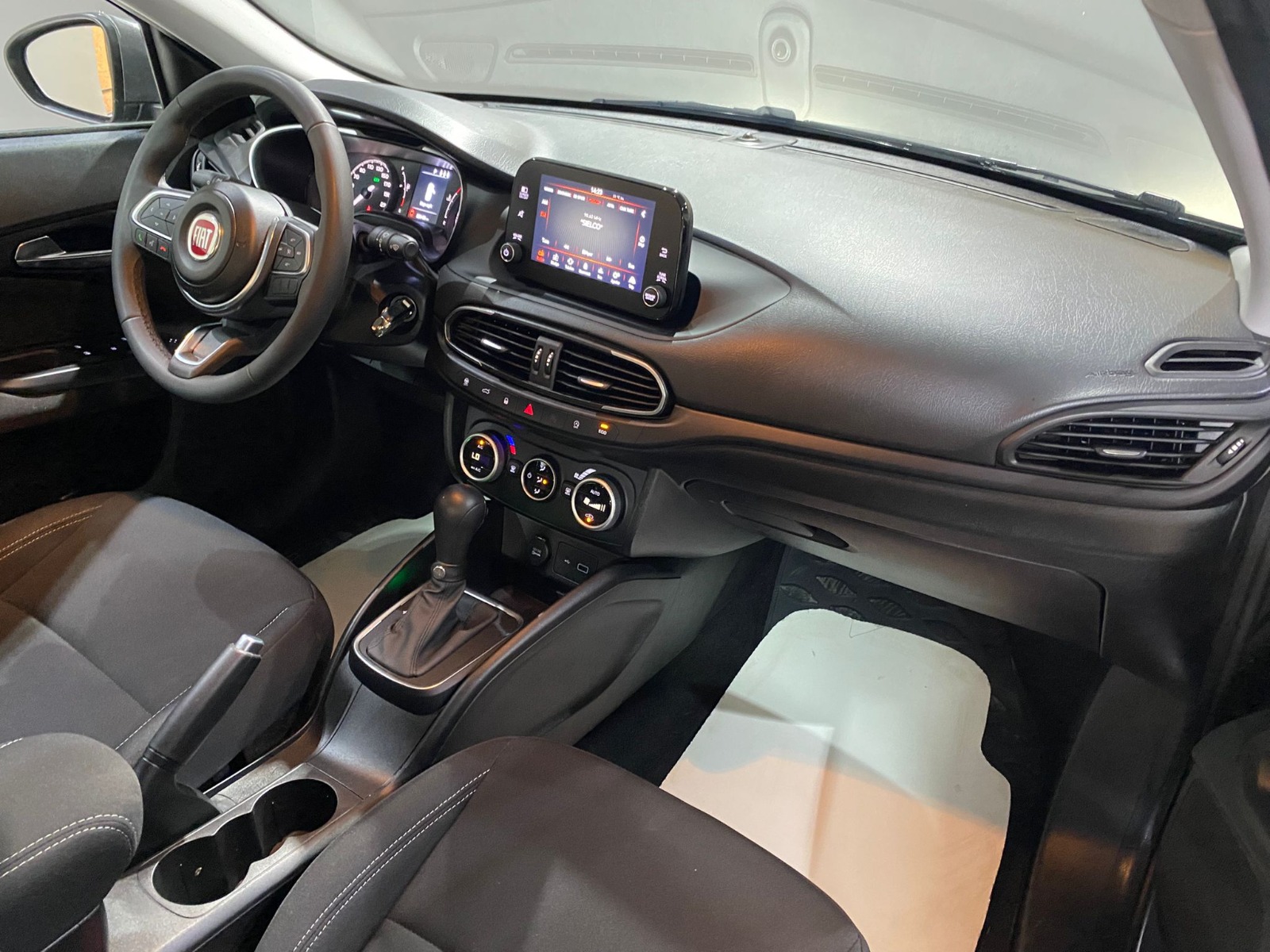 2024 Dizel Otomatik Fiat Egea Gri Gürel Tasarım Aksesuar Otomotiv San. Tic. Ltd. Şti.