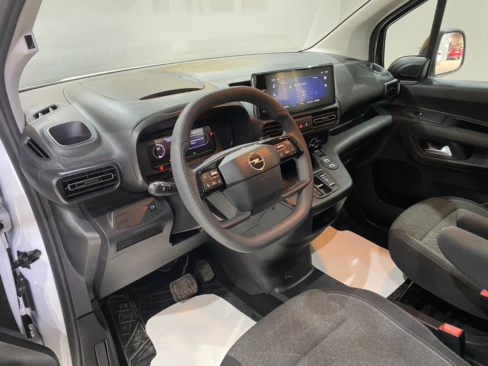 2026 Dizel Otomatik Opel Combo Beyaz Gürel Tasarım Aksesuar Otomotiv San. Tic. Ltd. Şti.
