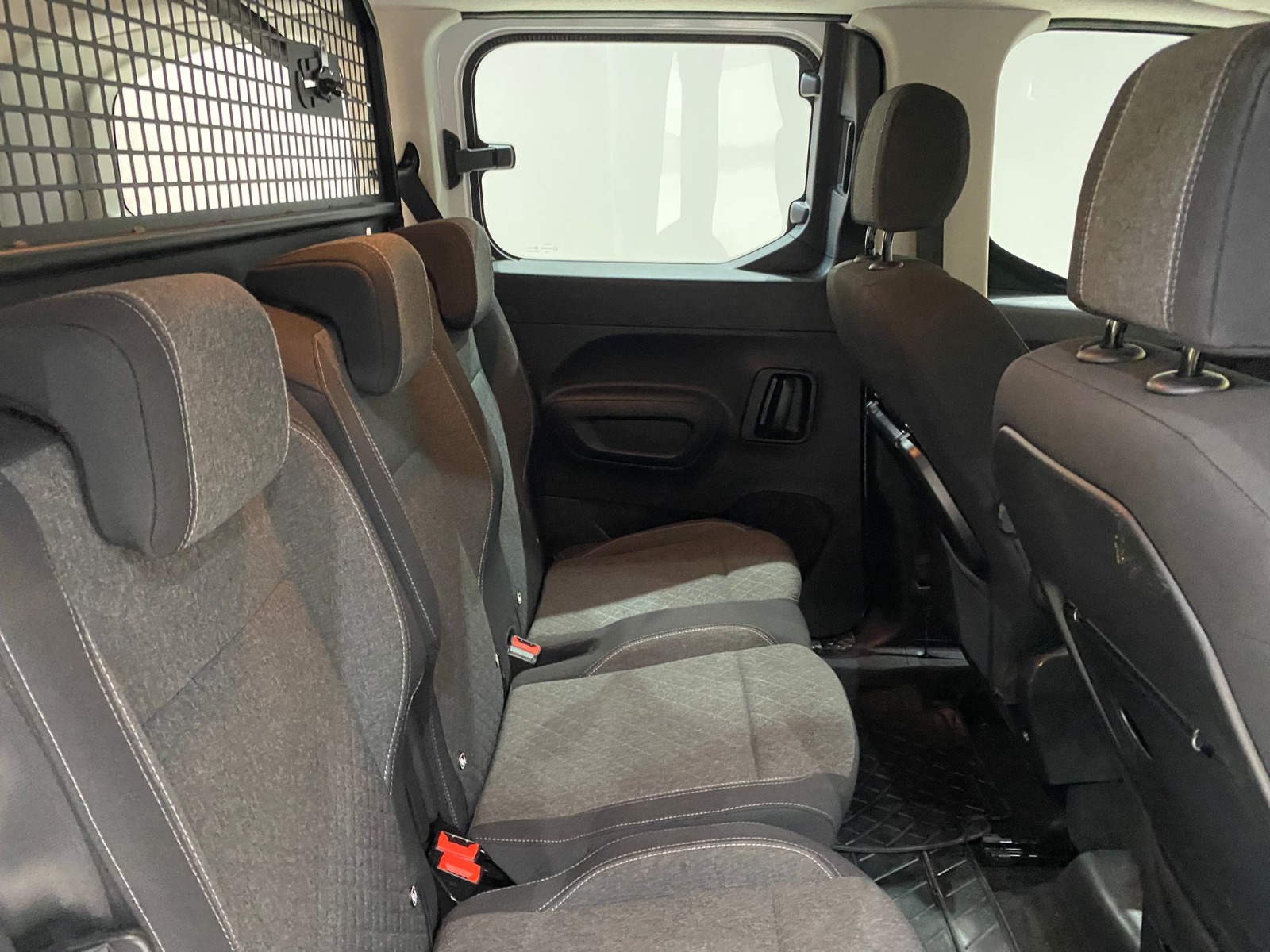 2026 Dizel Otomatik Opel Combo Beyaz Gürel Tasarım Aksesuar Otomotiv San. Tic. Ltd. Şti.
