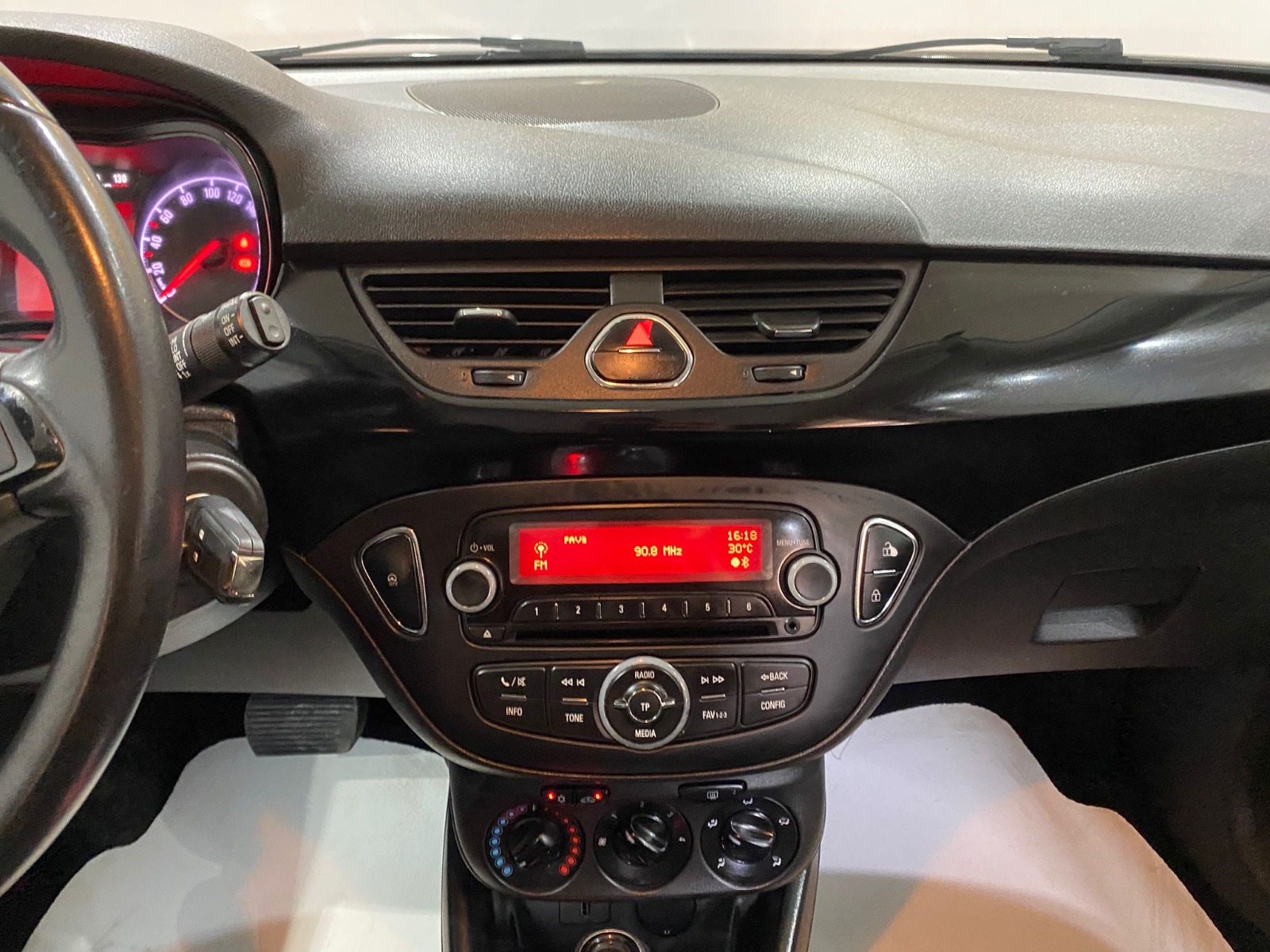 2015 Benzin Otomatik Opel Corsa Gri Gürel Tasarım Aksesuar Otomotiv San. Tic. Ltd. Şti.