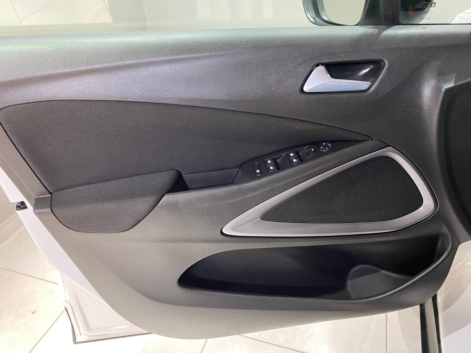 2024 Benzin Otomatik Opel Crossland Beyaz Gürel Tasarım Aksesuar Otomotiv San. Tic. Ltd. Şti.