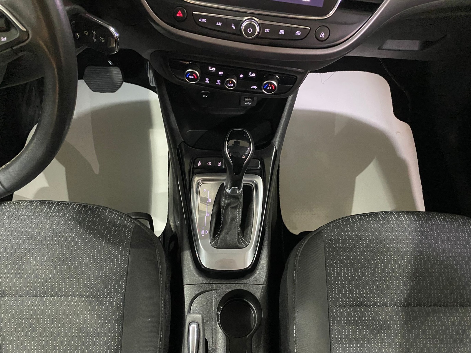 2024 Benzin Otomatik Opel Crossland Beyaz Gürel Tasarım Aksesuar Otomotiv San. Tic. Ltd. Şti.