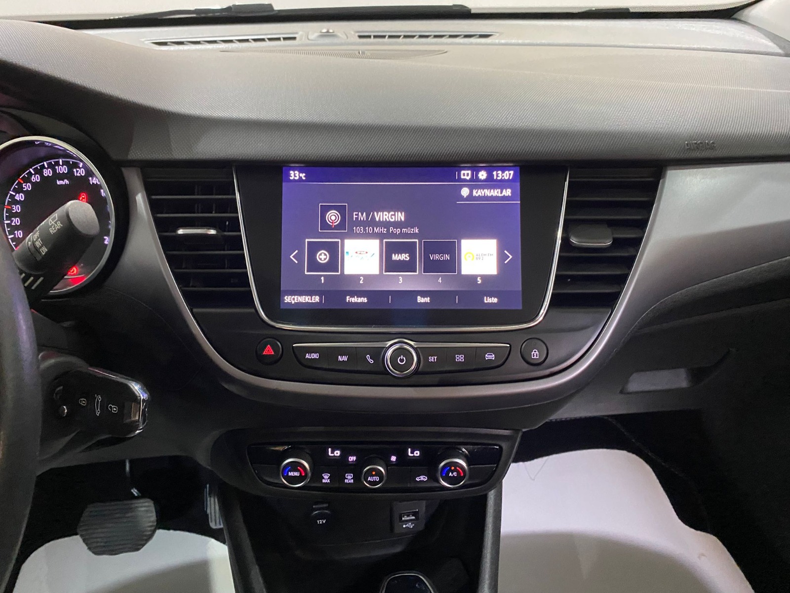 2024 Benzin Otomatik Opel Crossland Beyaz Gürel Tasarım Aksesuar Otomotiv San. Tic. Ltd. Şti.