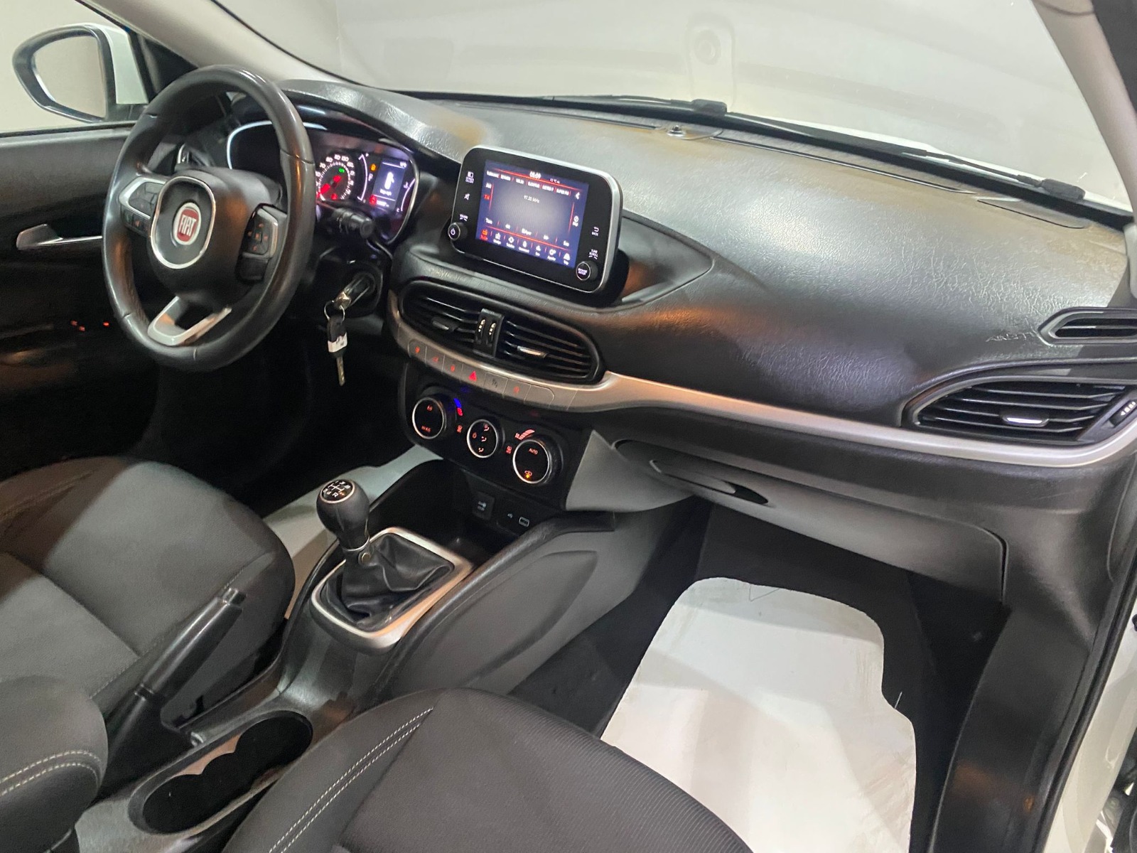 2019 Dizel Manuel Fiat Egea Beyaz Gürel Tasarım Aksesuar Otomotiv San. Tic. Ltd. Şti.