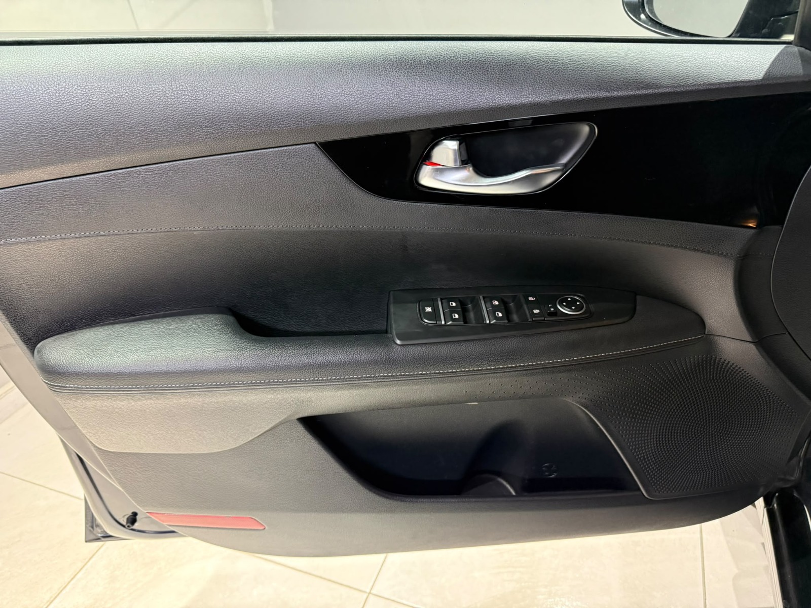 2023 Benzin Otomatik Kia Cerato Mavi Gürel Tasarım Aksesuar Otomotiv San. Tic. Ltd. Şti.