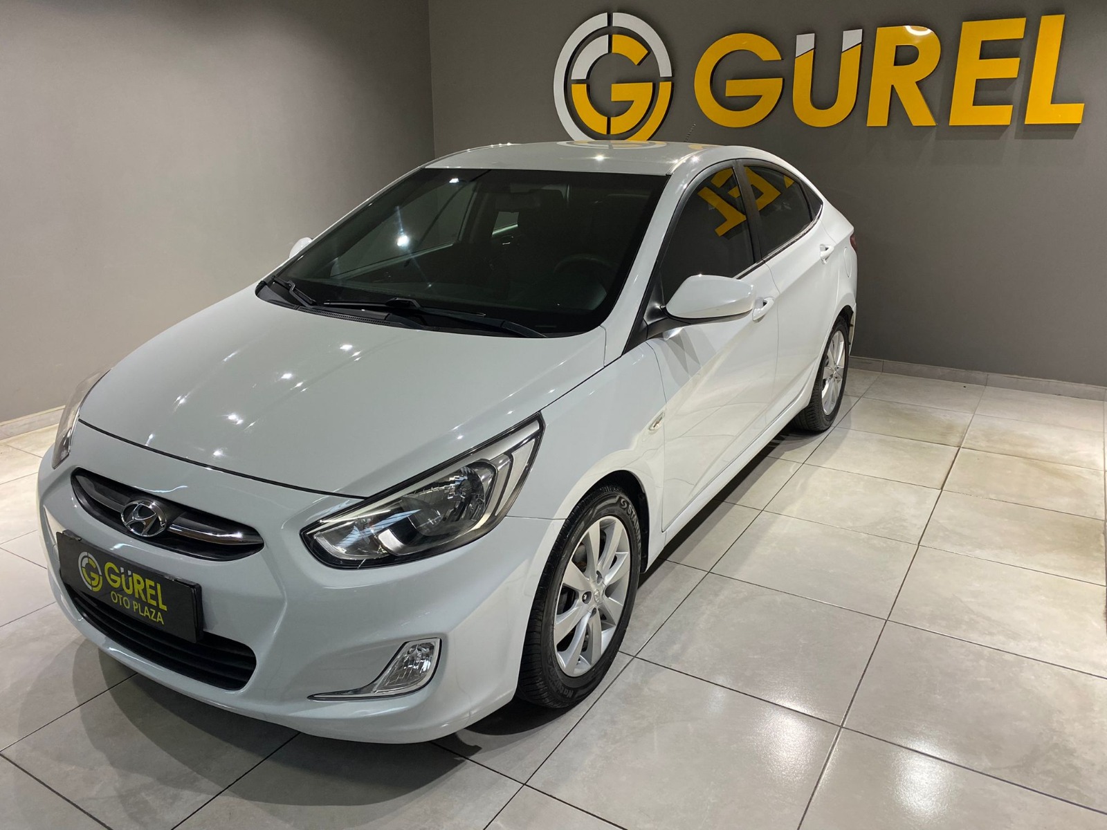 2017 Dizel Otomatik Hyundai Accent Blue Beyaz Gürel Tasarım Aksesuar Otomotiv San. Tic. Ltd. Şti.