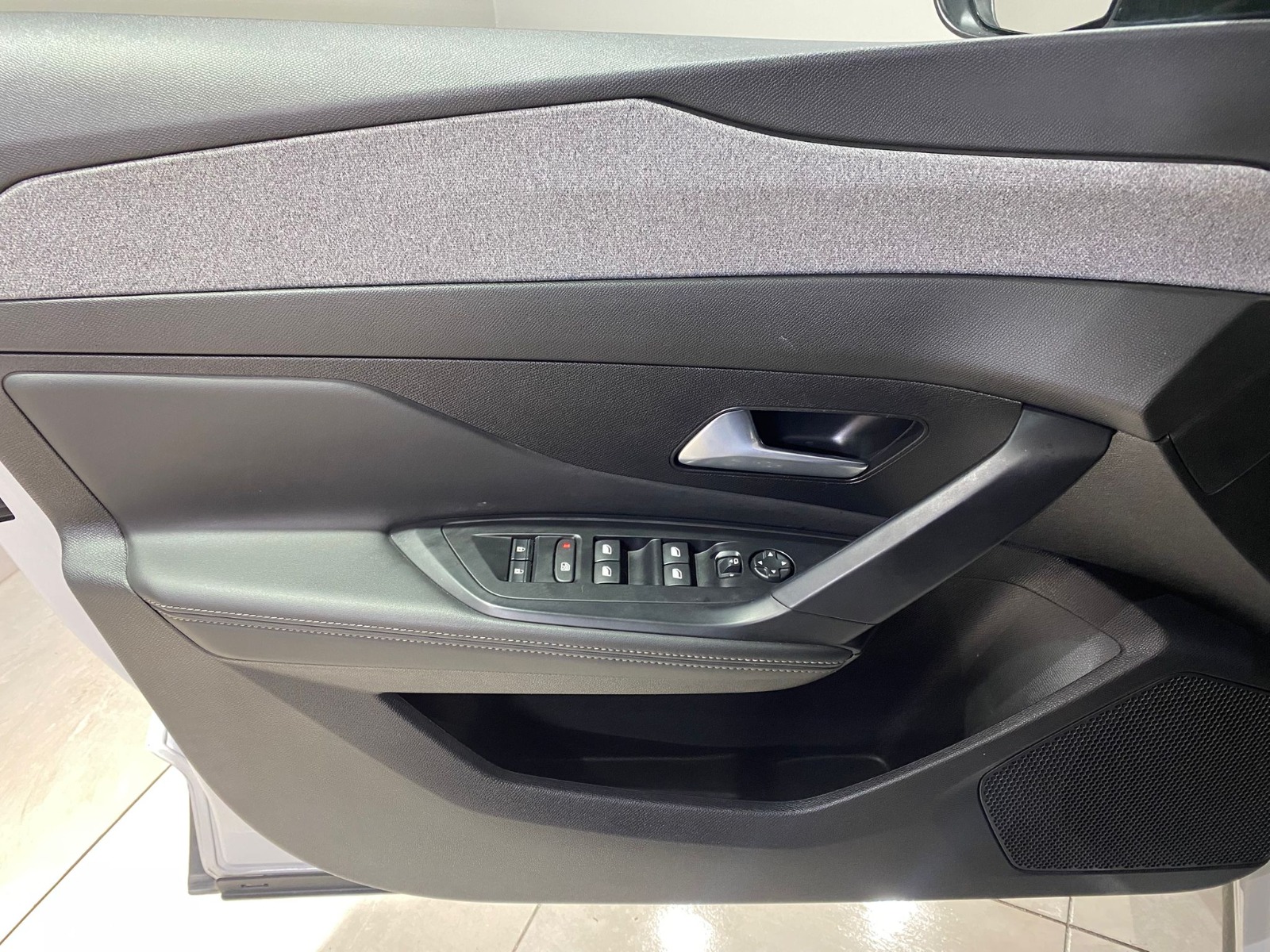 2025 Benzin Otomatik Peugeot 408 Beyaz Gürel Tasarım Aksesuar Otomotiv San. Tic. Ltd. Şti.