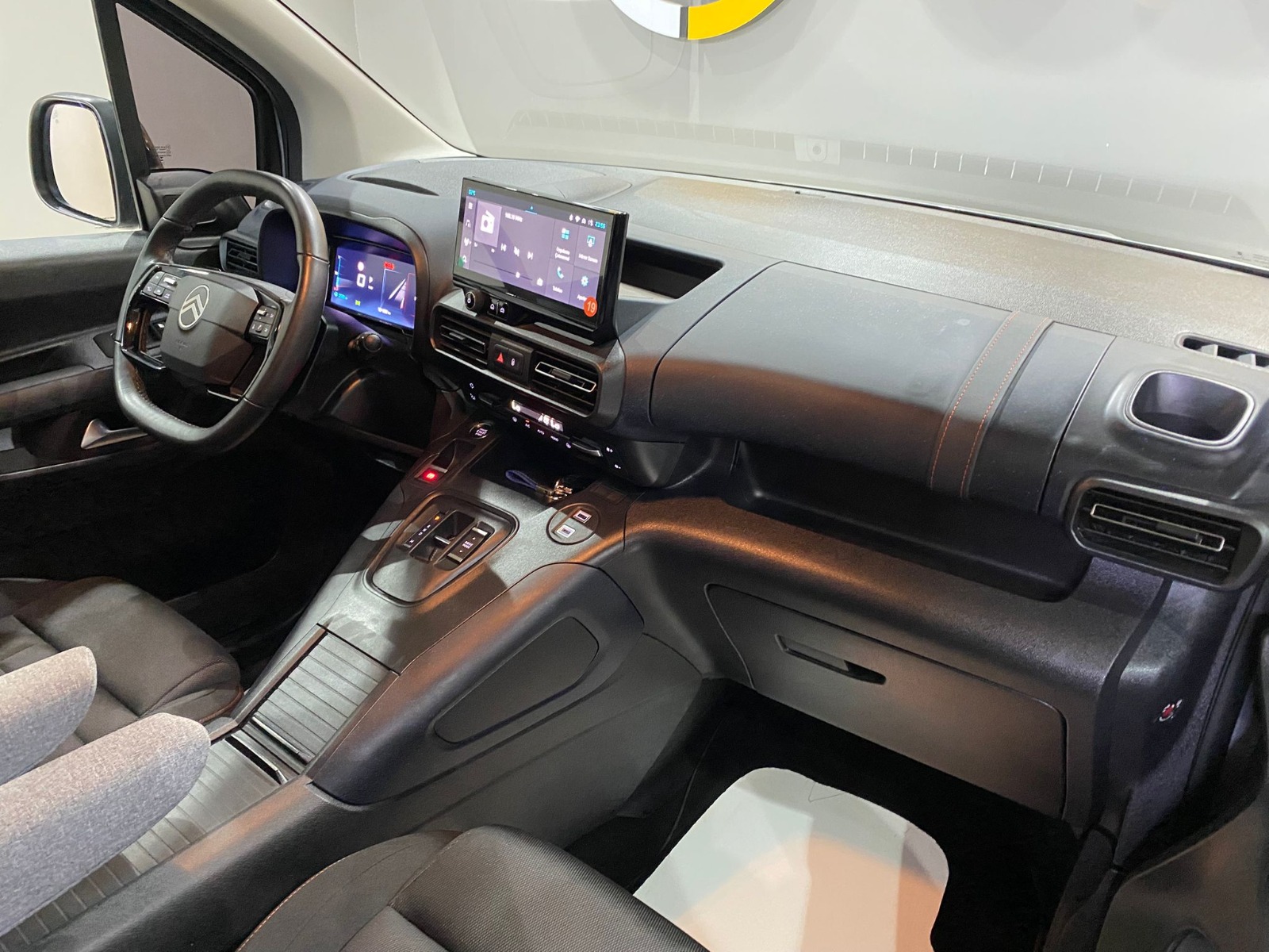 2024 Dizel Otomatik Citroen Berlingo Gri Gürel Tasarım Aksesuar Otomotiv San. Tic. Ltd. Şti.