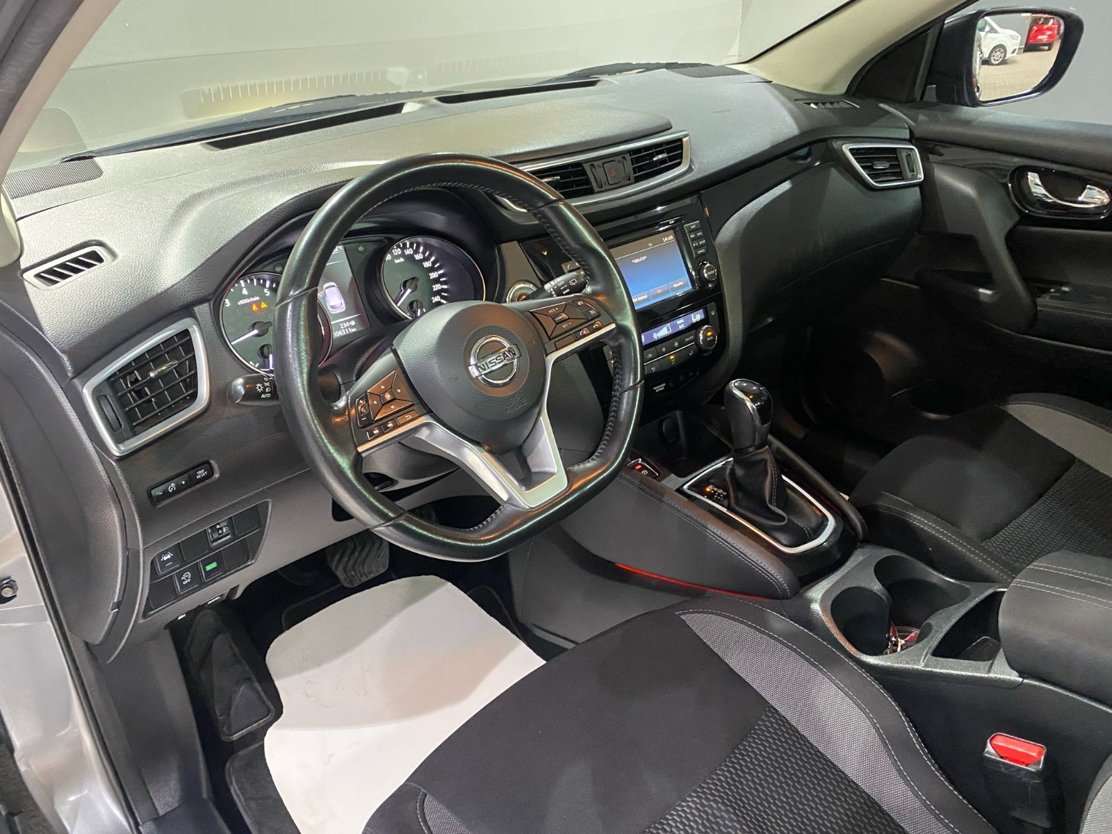 2018 Benzin Otomatik Nissan Qashqai Gri Gürel Tasarım Aksesuar Otomotiv San. Tic. Ltd. Şti.