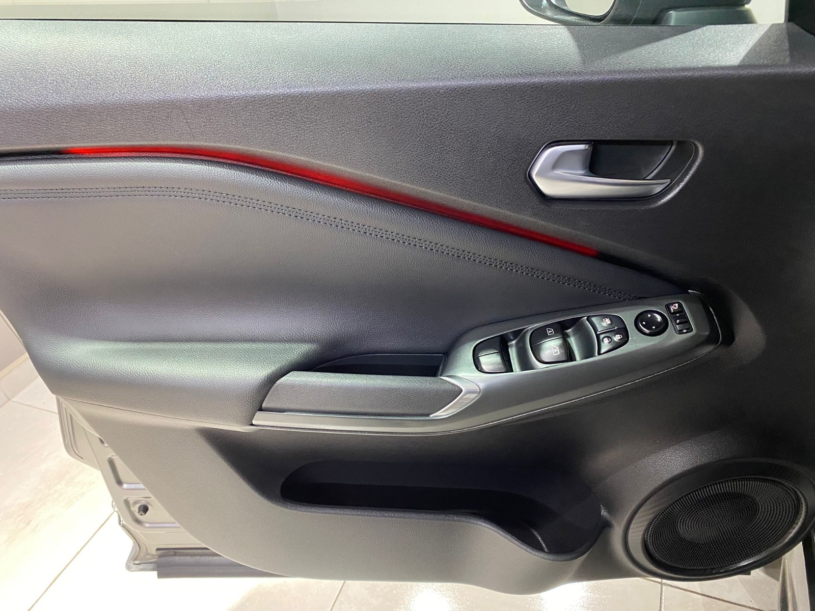 2025 Benzin Otomatik Nissan Juke Gri Gürel Tasarım Aksesuar Otomotiv San. Tic. Ltd. Şti.