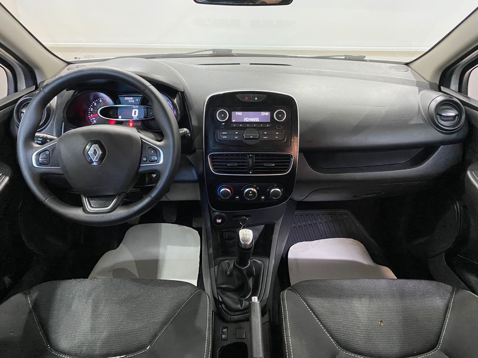 2018 Dizel Manuel Renault Clio Beyaz Gürel Tasarım Aksesuar Otomotiv San. Tic. Ltd. Şti.