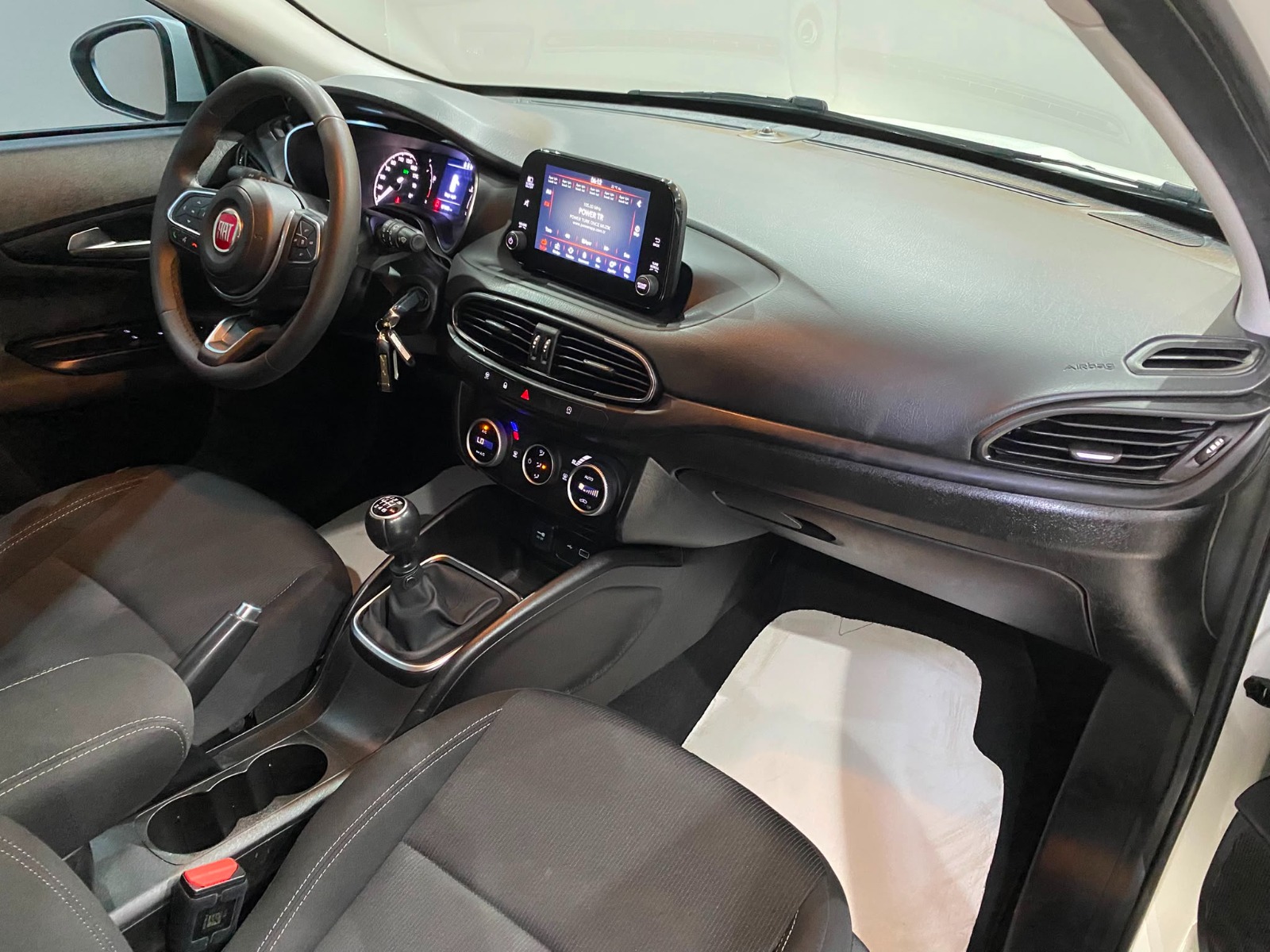 2021 Dizel Manuel Fiat Egea Beyaz Gürel Tasarım Aksesuar Otomotiv San. Tic. Ltd. Şti.