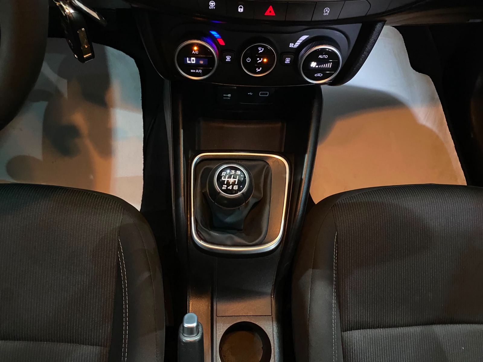 2021 Dizel Manuel Fiat Egea Beyaz Gürel Tasarım Aksesuar Otomotiv San. Tic. Ltd. Şti.