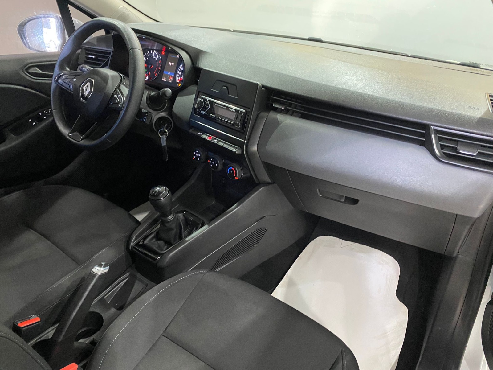 2021 Benzin Manuel Renault Clio Beyaz Gürel Tasarım Aksesuar Otomotiv San. Tic. Ltd. Şti.