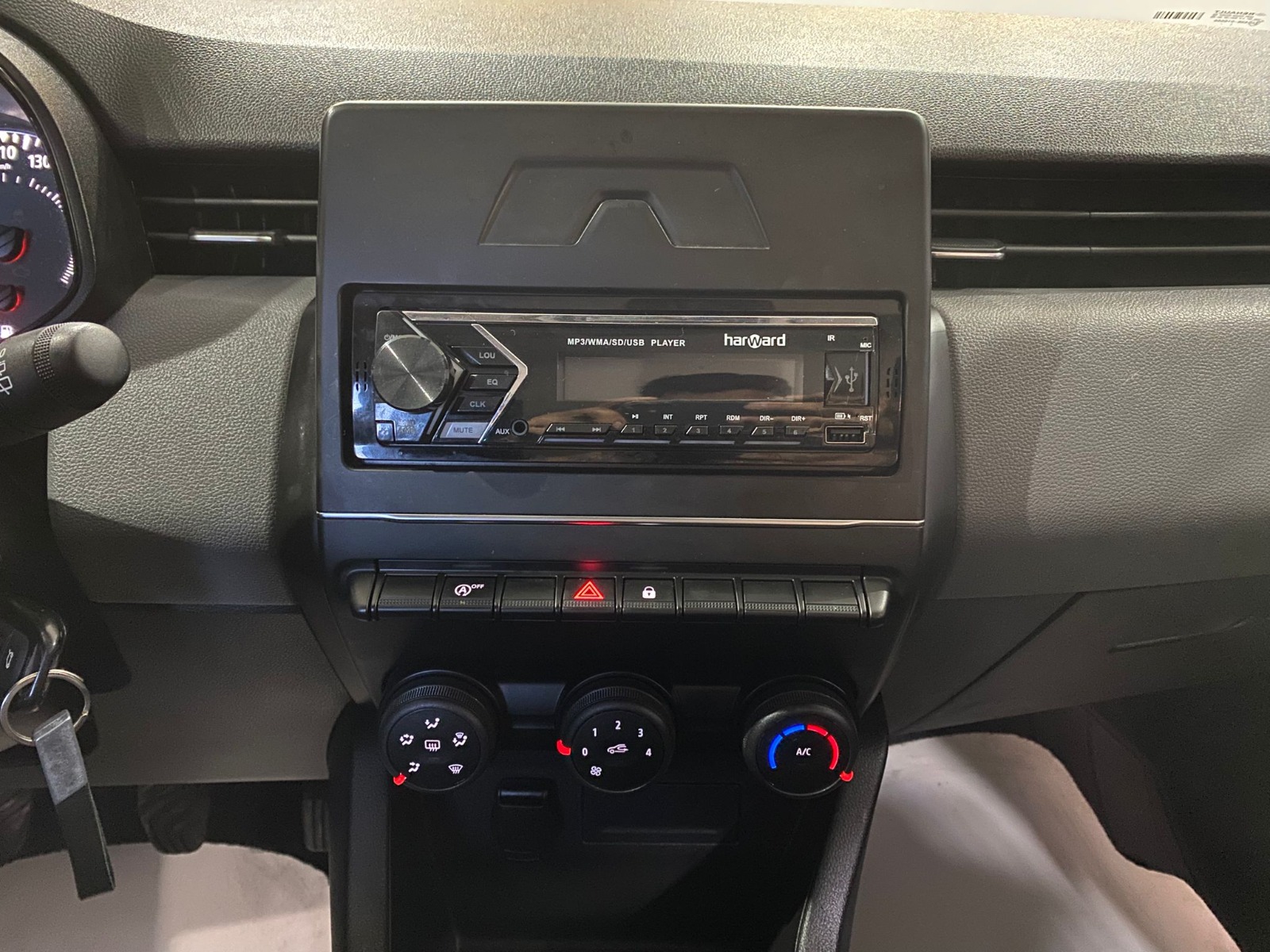 2021 Benzin Manuel Renault Clio Beyaz Gürel Tasarım Aksesuar Otomotiv San. Tic. Ltd. Şti.