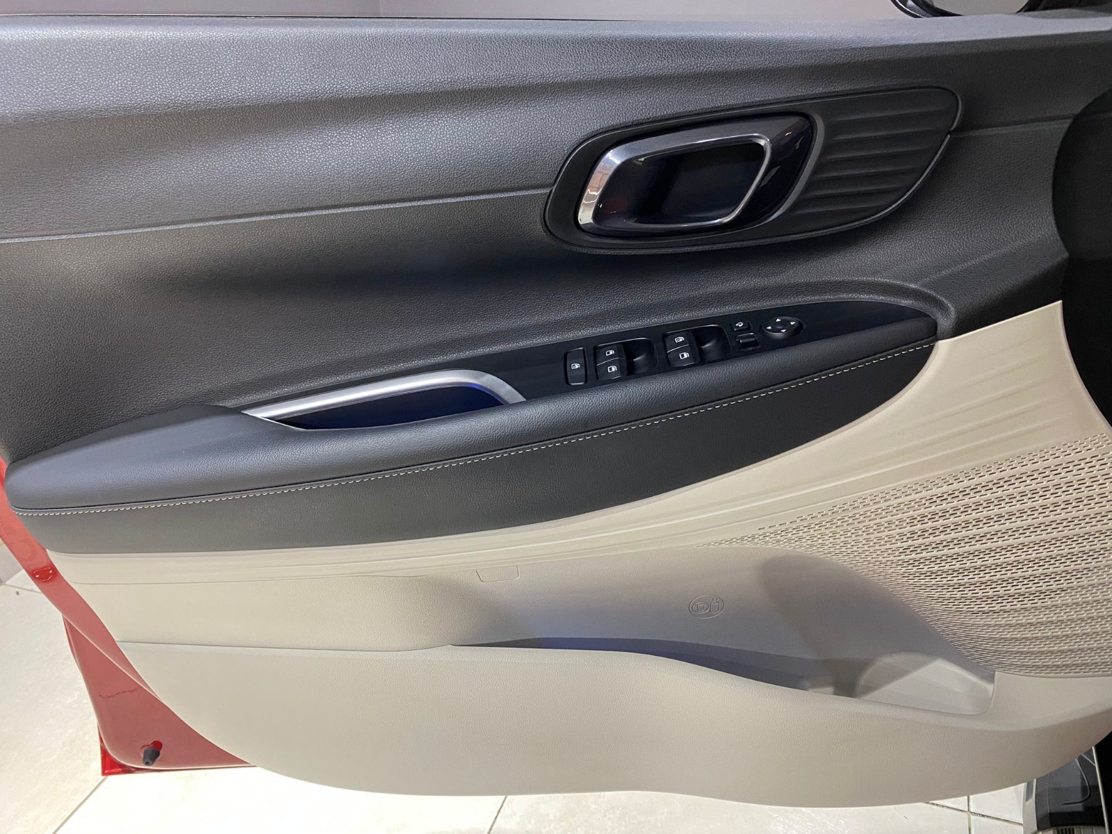 2023 Benzin Otomatik Hyundai Bayon Kırmızı Gürel Tasarım Aksesuar Otomotiv San. Tic. Ltd. Şti.