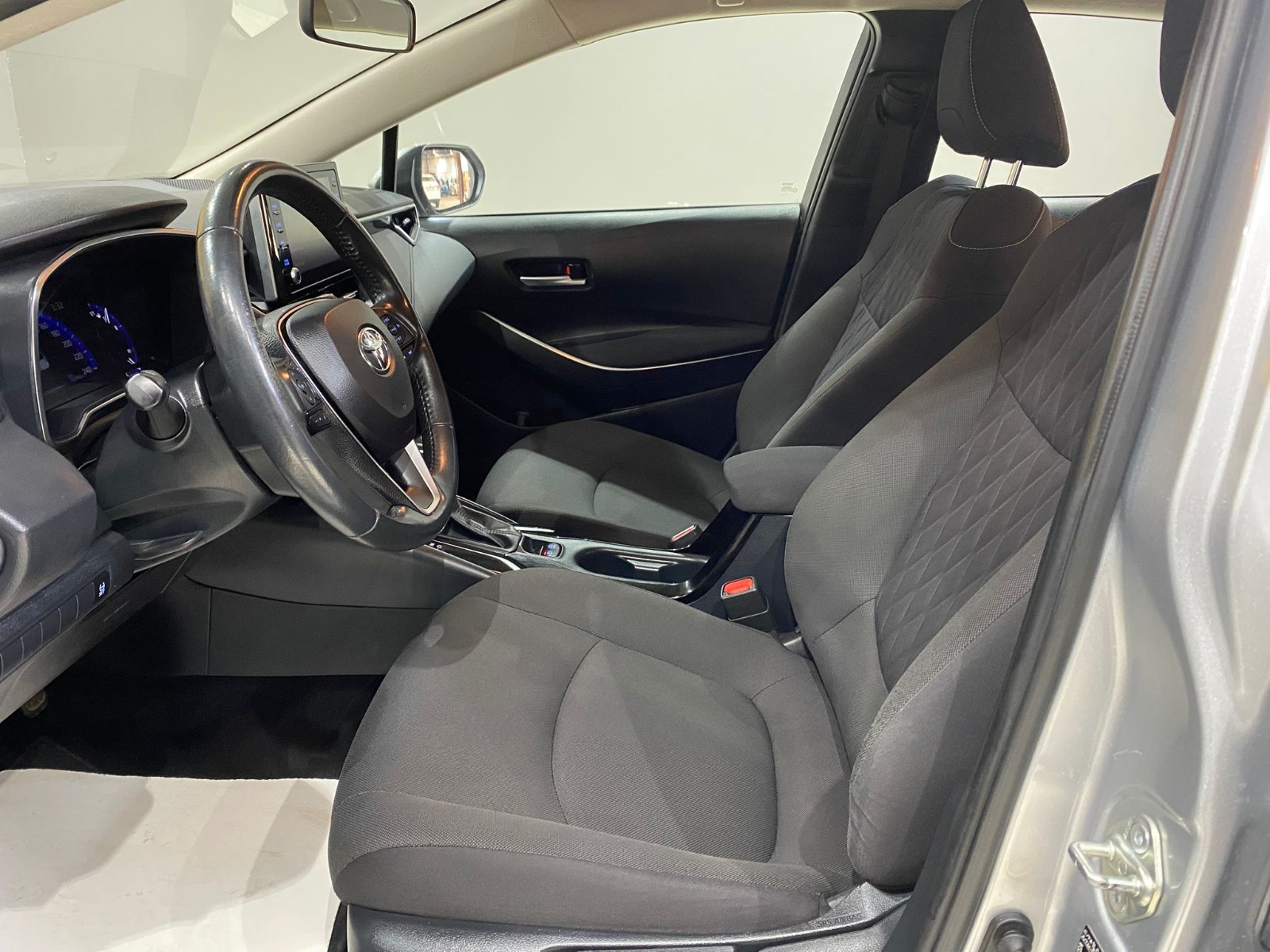 2022 Benzin Otomatik Toyota Corolla Gri Gürel Tasarım Aksesuar Otomotiv San. Tic. Ltd. Şti.