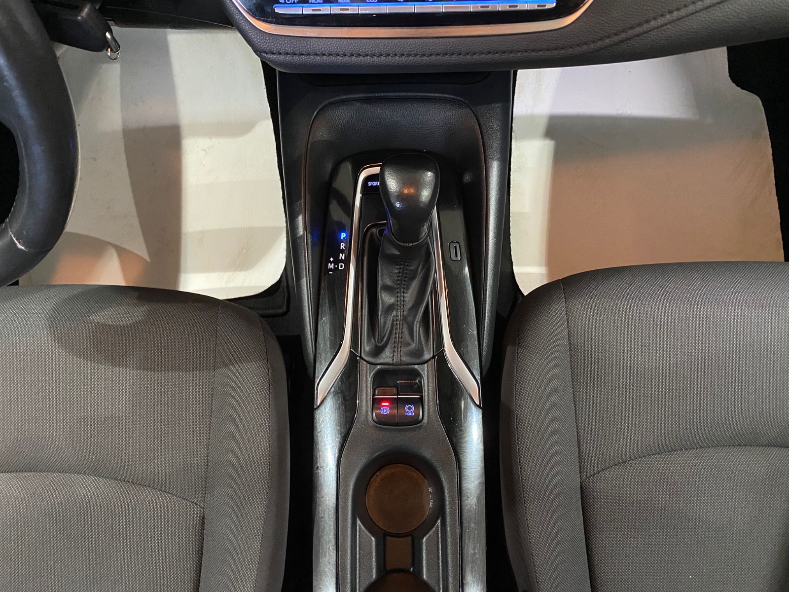 2022 Benzin Otomatik Toyota Corolla Gri Gürel Tasarım Aksesuar Otomotiv San. Tic. Ltd. Şti.