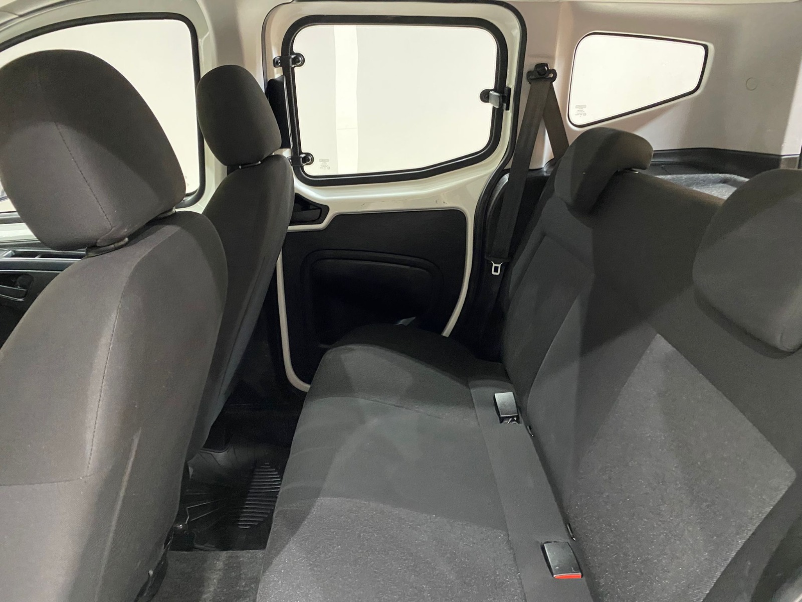 2024 Dizel Manuel Fiat Fiorino Combi Beyaz Gürel Tasarım Aksesuar Otomotiv San. Tic. Ltd. Şti.