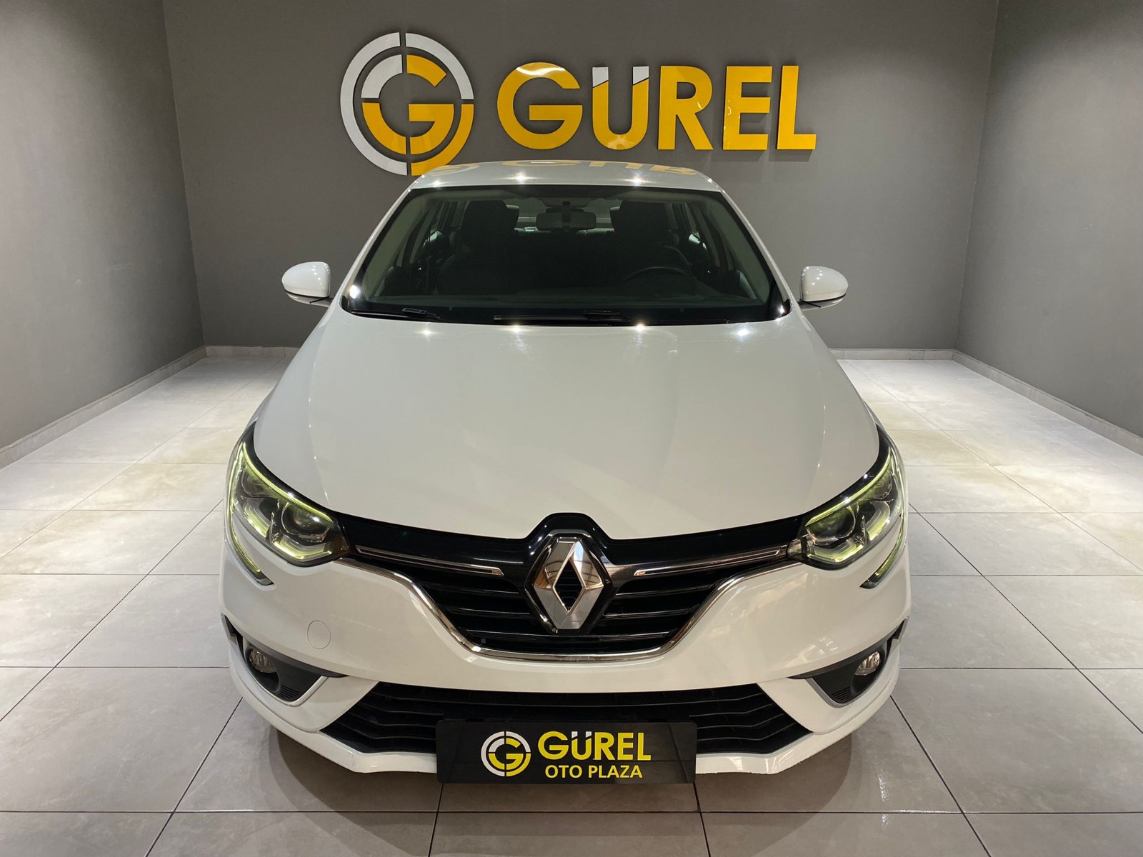 2020 Dizel Otomatik Renault Megane Beyaz Gürel Tasarım Aksesuar Otomotiv San. Tic. Ltd. Şti.