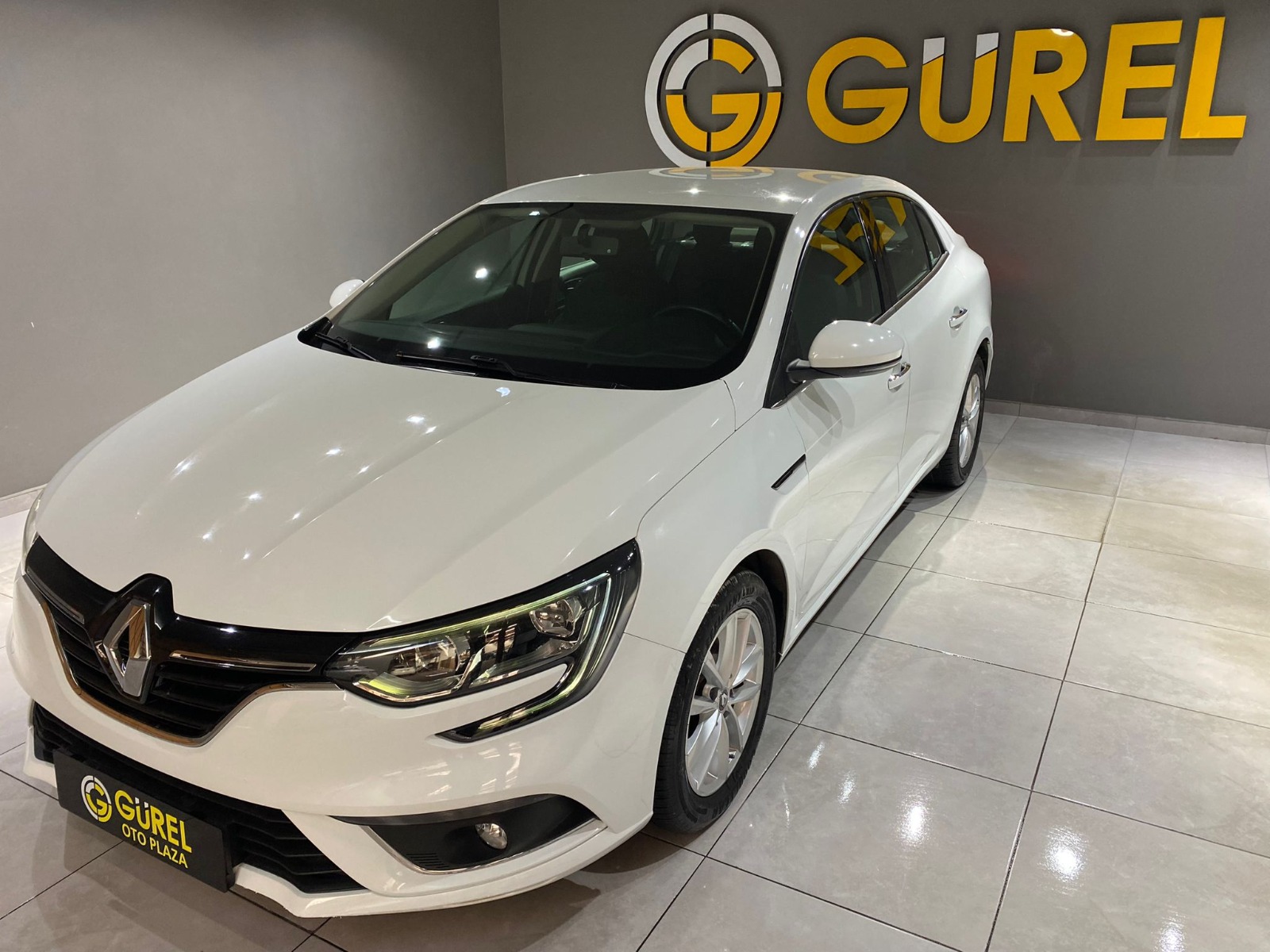 2020 Dizel Otomatik Renault Megane Beyaz Gürel Tasarım Aksesuar Otomotiv San. Tic. Ltd. Şti.