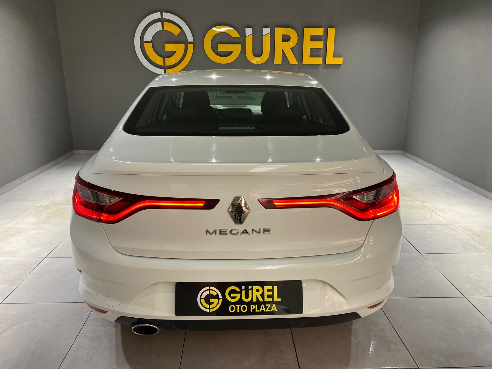 2020 Dizel Otomatik Renault Megane Beyaz Gürel Tasarım Aksesuar Otomotiv San. Tic. Ltd. Şti.