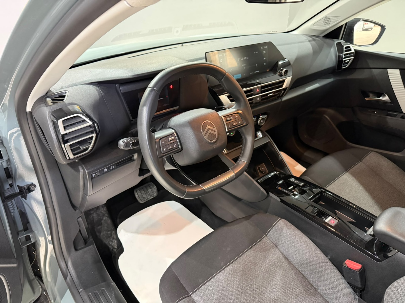 2025 Benzin Otomatik Citroen C4 X Yeşil Gürel Tasarım Aksesuar Otomotiv San. Tic. Ltd. Şti.