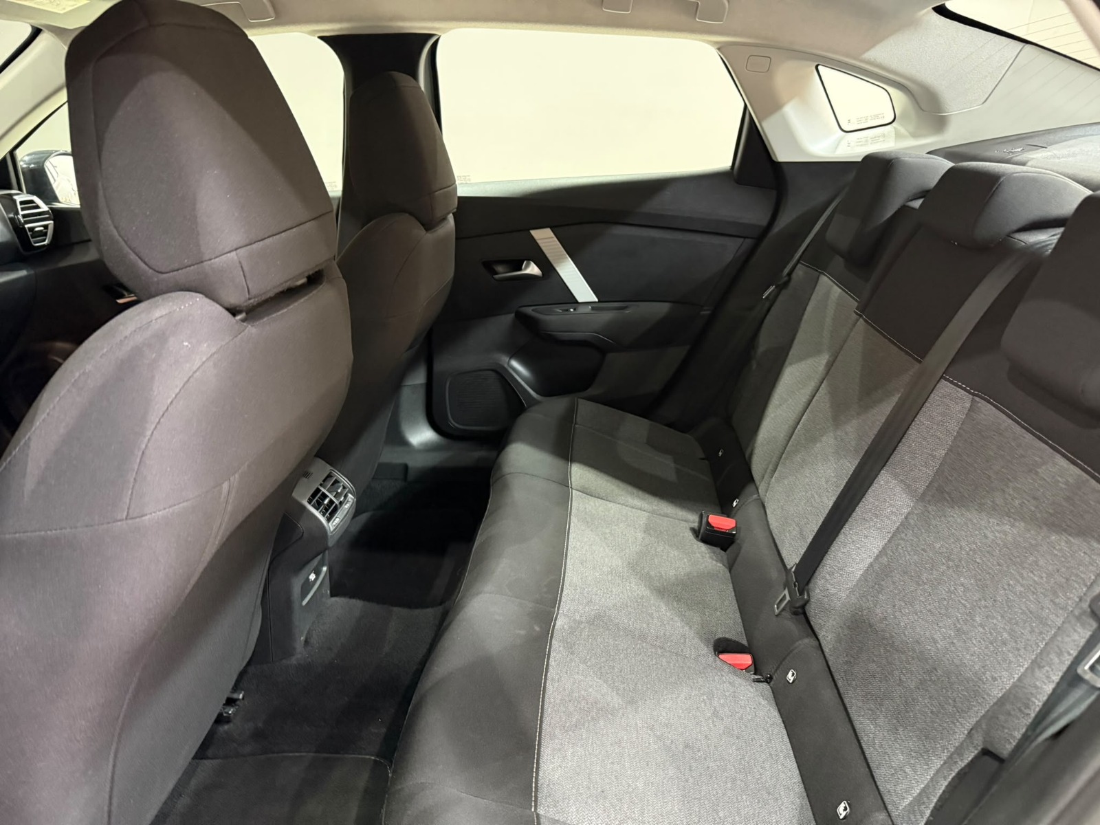 2025 Benzin Otomatik Citroen C4 X Yeşil Gürel Tasarım Aksesuar Otomotiv San. Tic. Ltd. Şti.