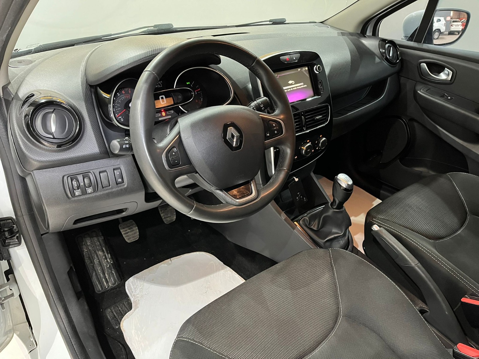 2019 Benzin Manuel Renault Clio Beyaz Gürel Tasarım Aksesuar Otomotiv San. Tic. Ltd. Şti.