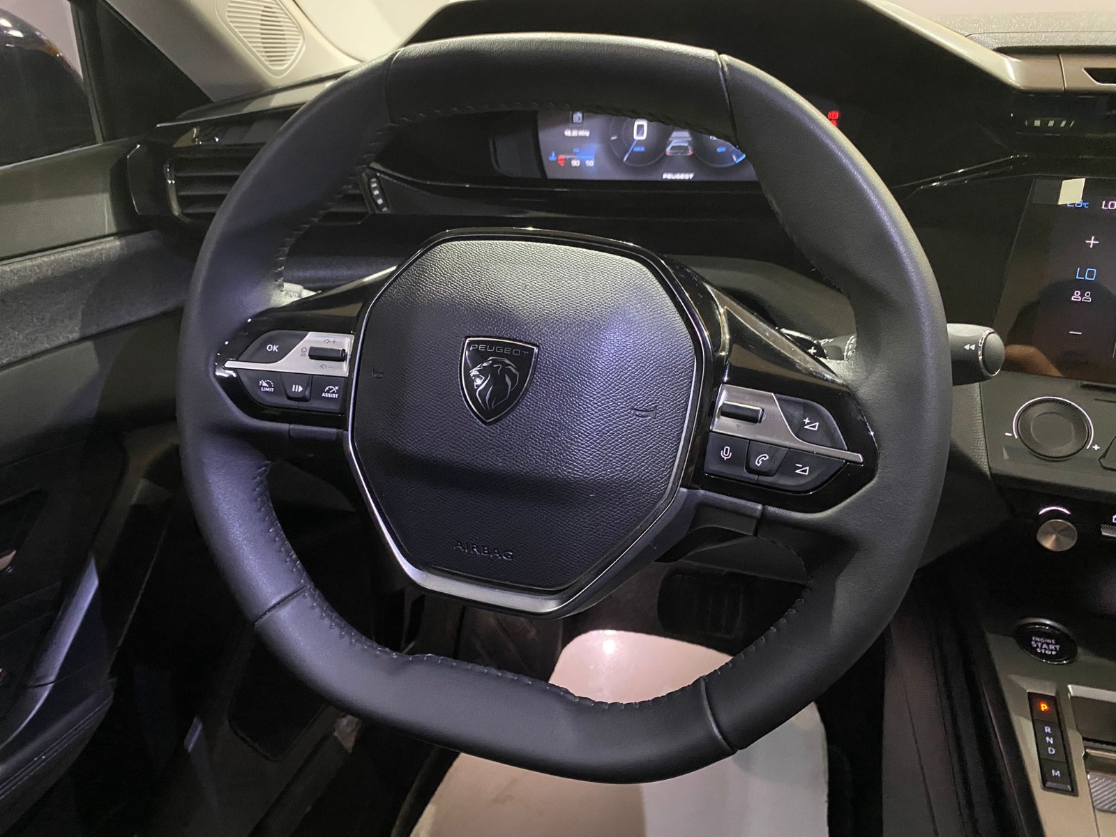 2025 Benzin Otomatik Peugeot 408 Kırmızı Gürel Tasarım Aksesuar Otomotiv San. Tic. Ltd. Şti.